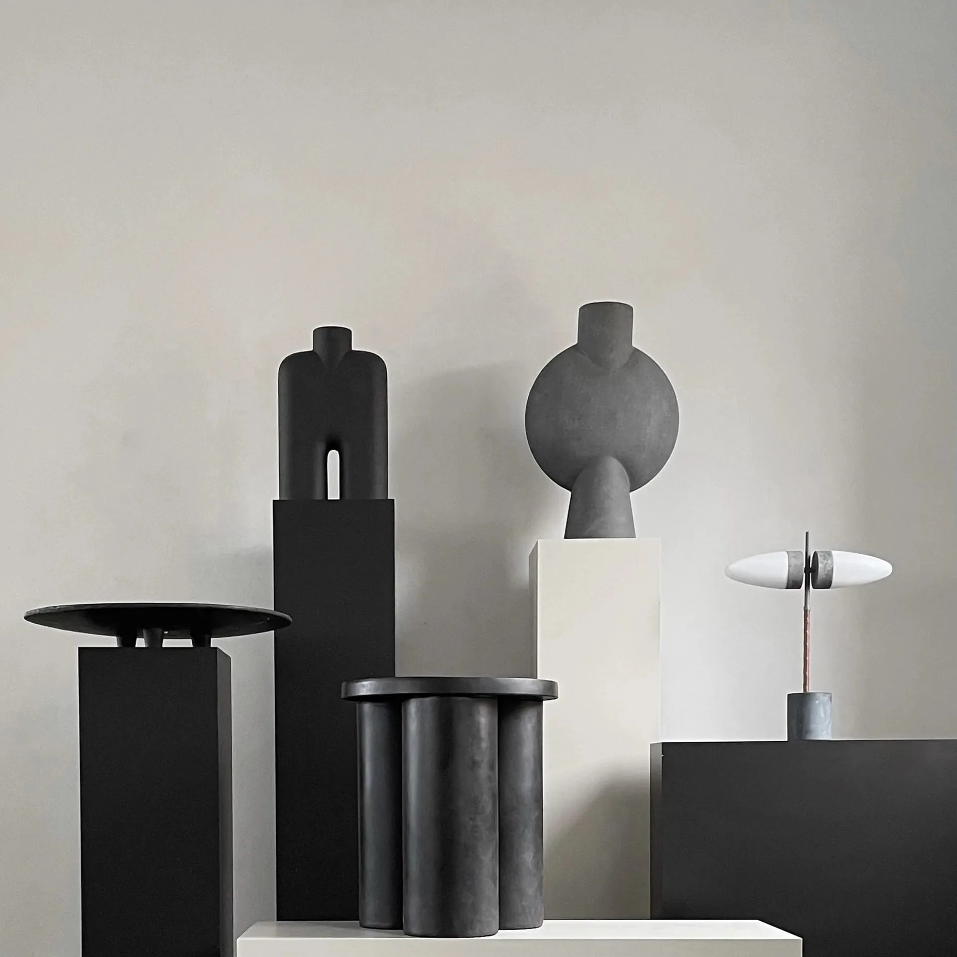 Big Foot sivupöytä tall Ø 45 cm, Coffee 101 Copenhagen