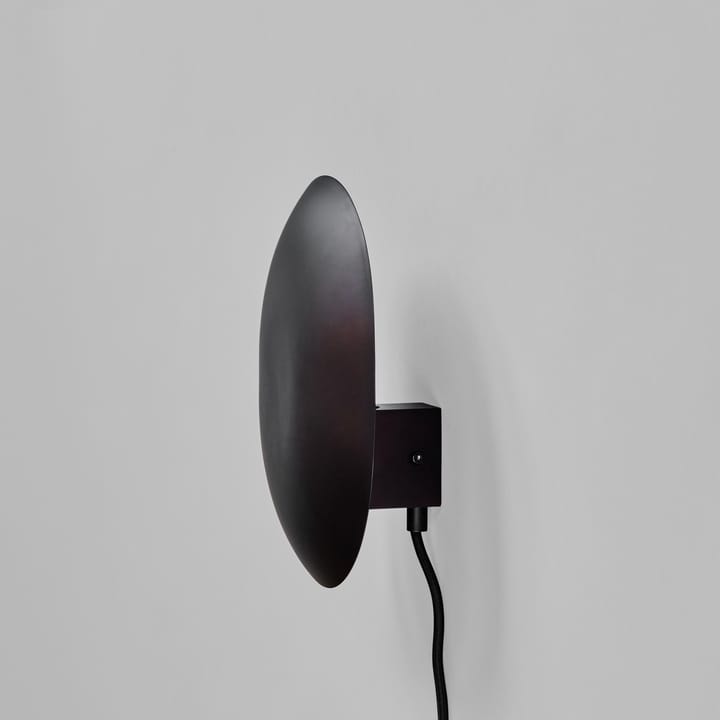 Clam seinävalaisin 26 cm - Burned black - 101 Copenhagen