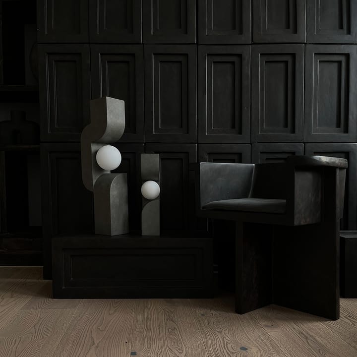 Sitting Man -valaisin Dark grey - 22 x 70 cm - 101 Copenhagen