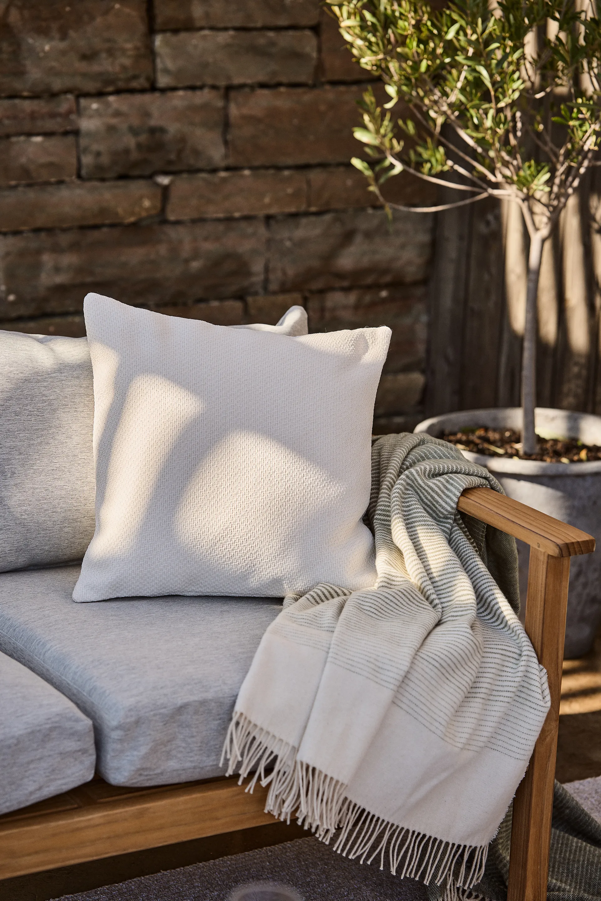 Asaryd tyyny 45 x 45 cm, Valkoinen 1898