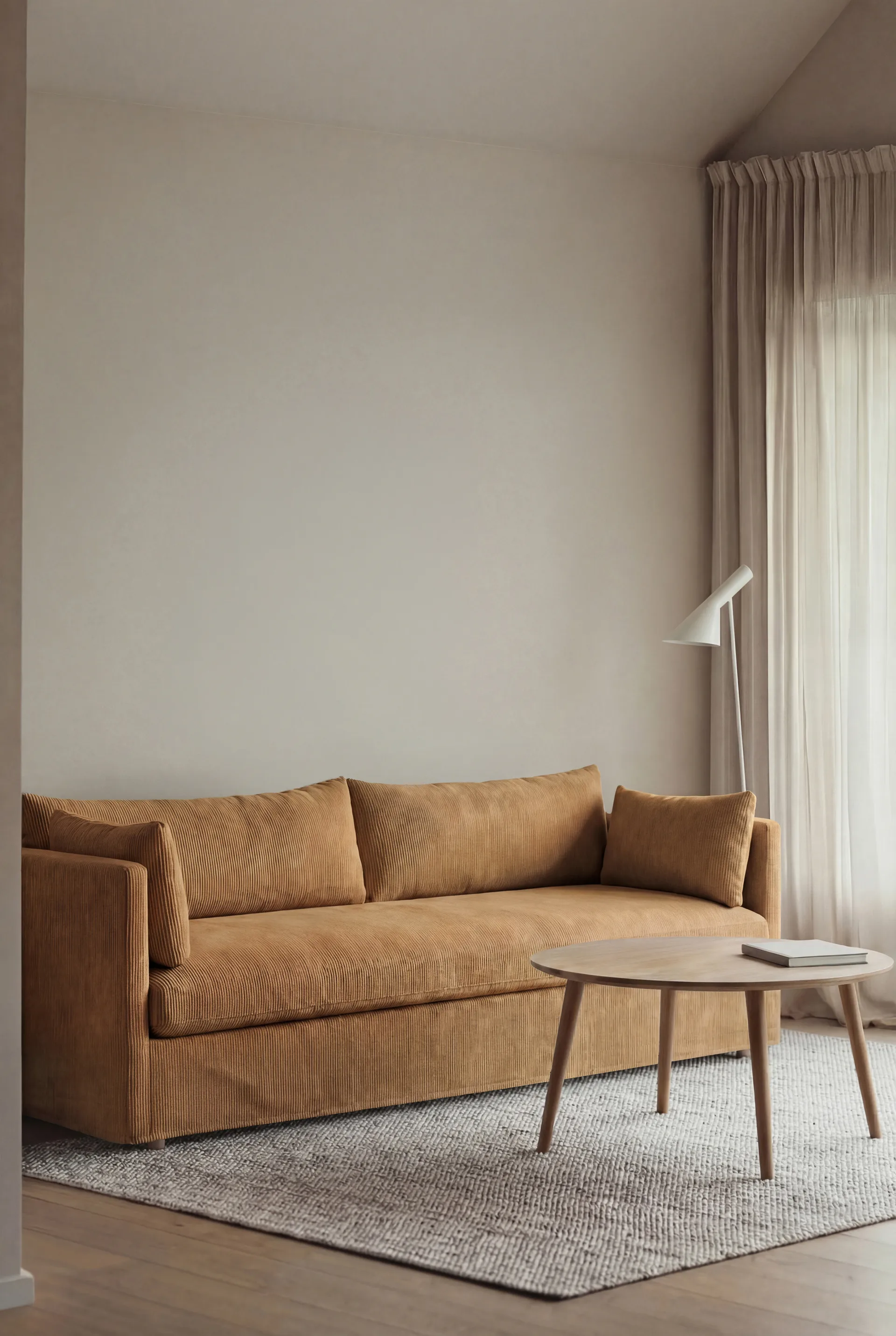 Linnevik sohva, Jump honey 1959-valkoöljytty tammi, 4-sits, helmahameella 1898