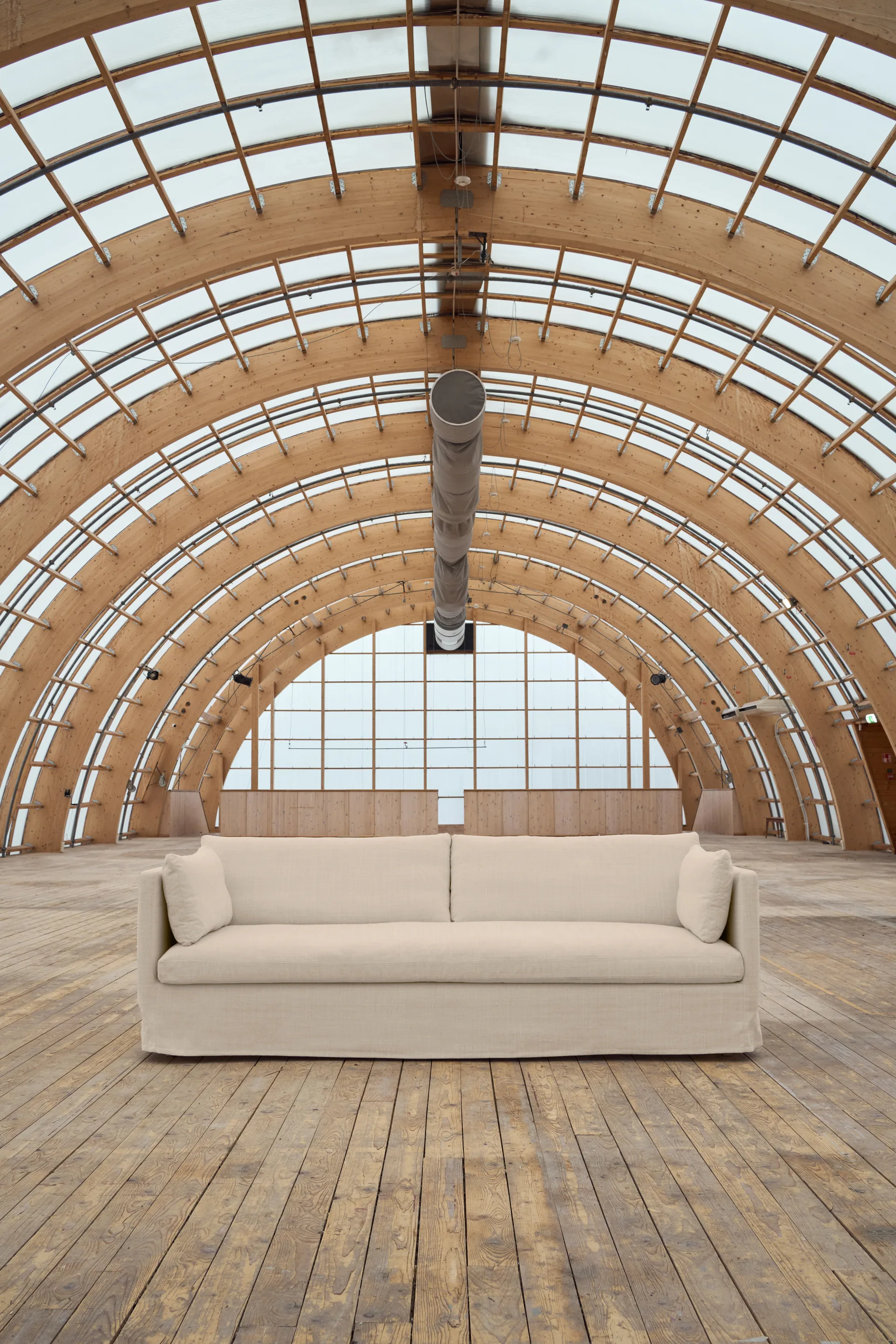 Linnevik sohva, Same Beige 6670-valkoöljytty tammi, 4-sits, helmahameella 1898