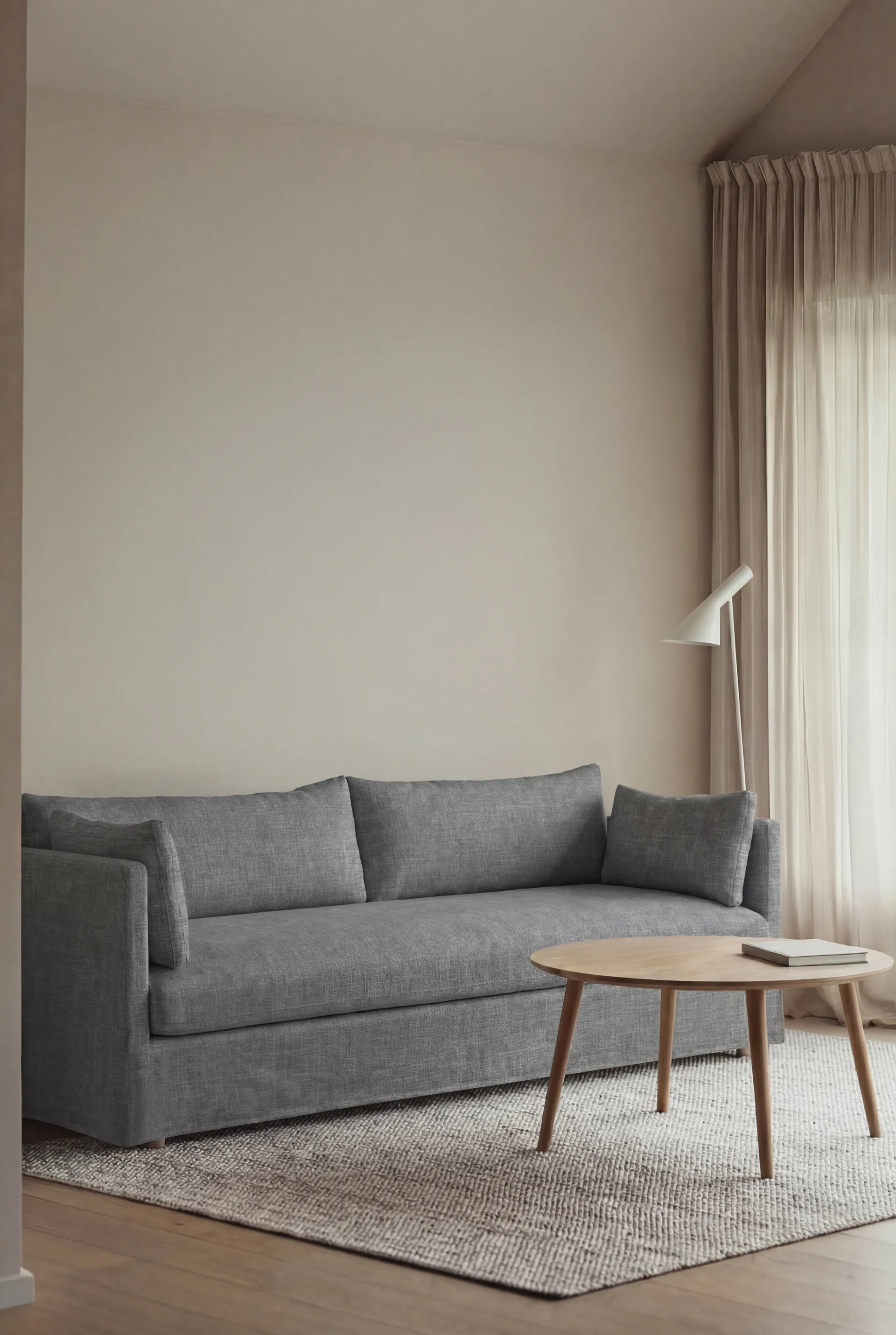 Linnevik sohva, Same Blue 6678-valkoöljytty tammi, 4-sits, helmahameella 1898