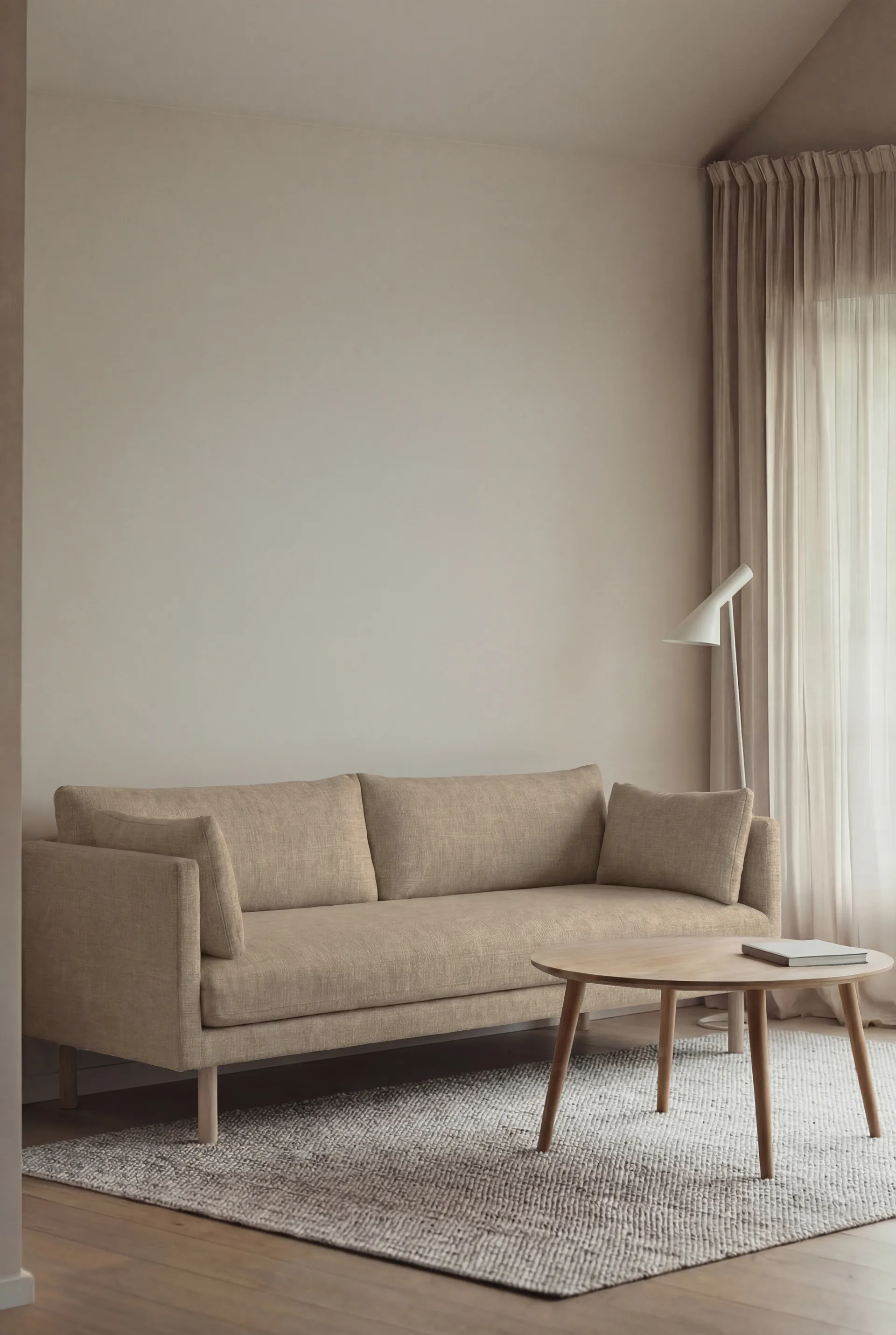 Linnevik sohva, Same Sand 6672-valkoöljytty tammi, 3-sits 1898