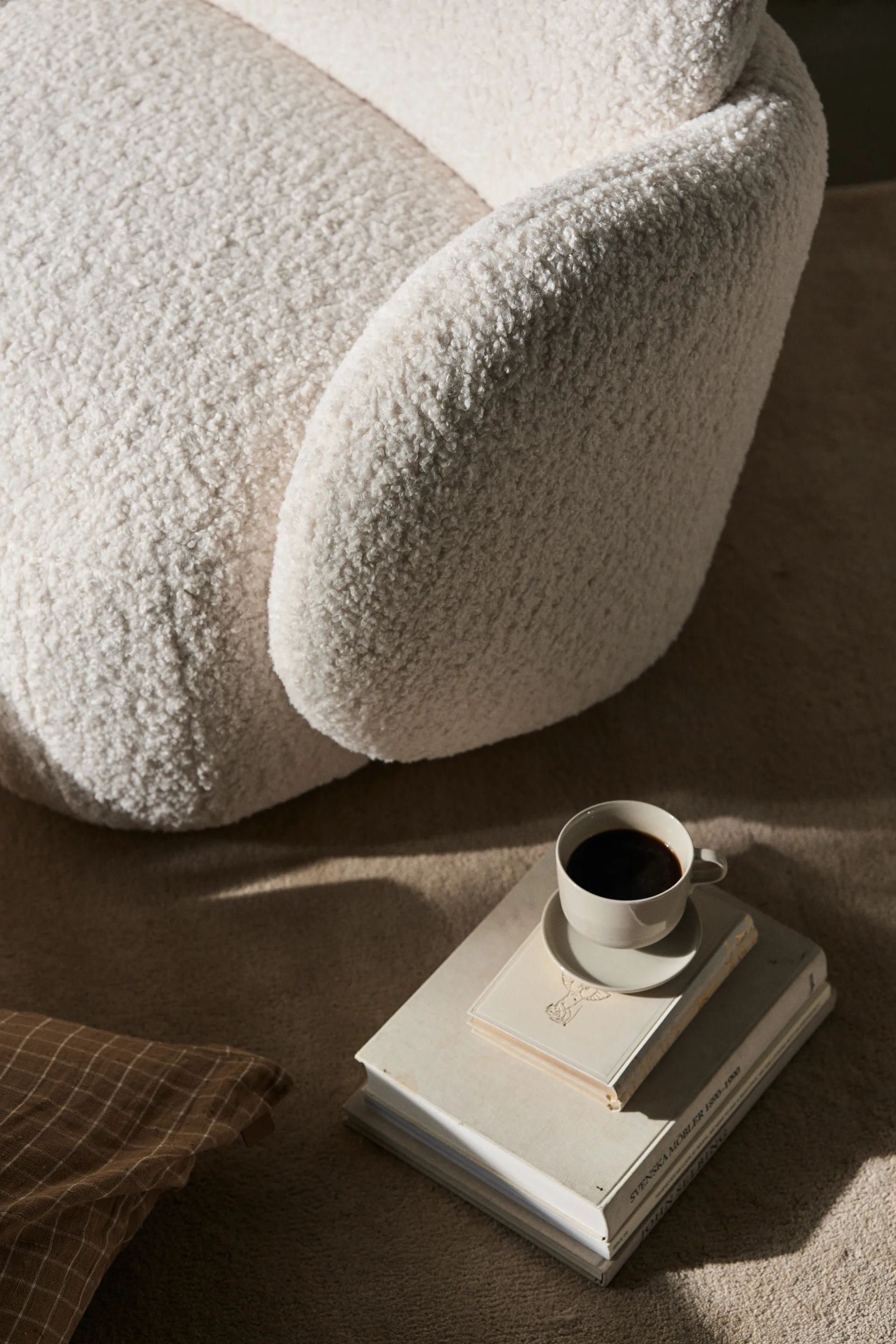 Mo nojatuoli kääntyvällä toiminnolla, Glore White 1243 1898