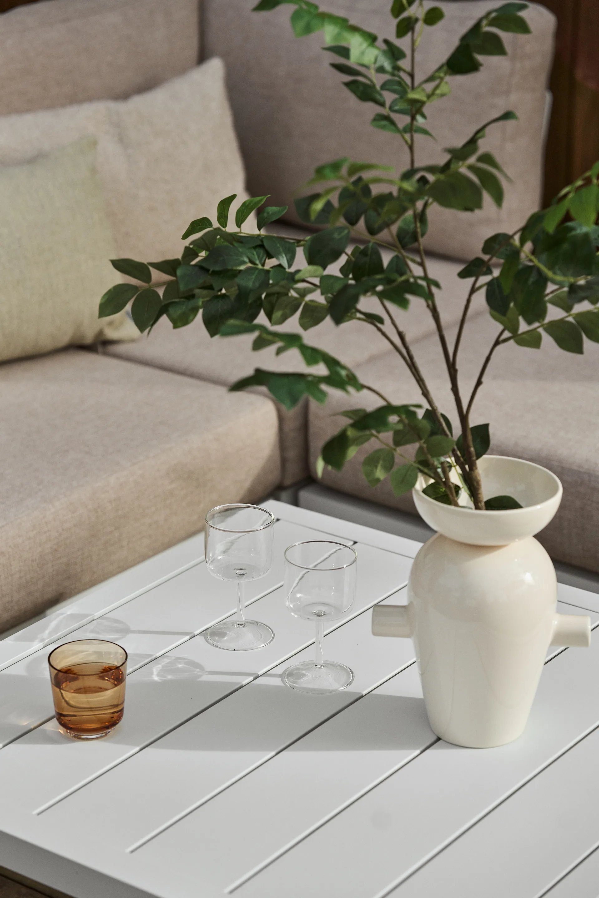 Santander sohvapöytä 78 x 78 x 40 cm, Valkoinen alumiini 1898