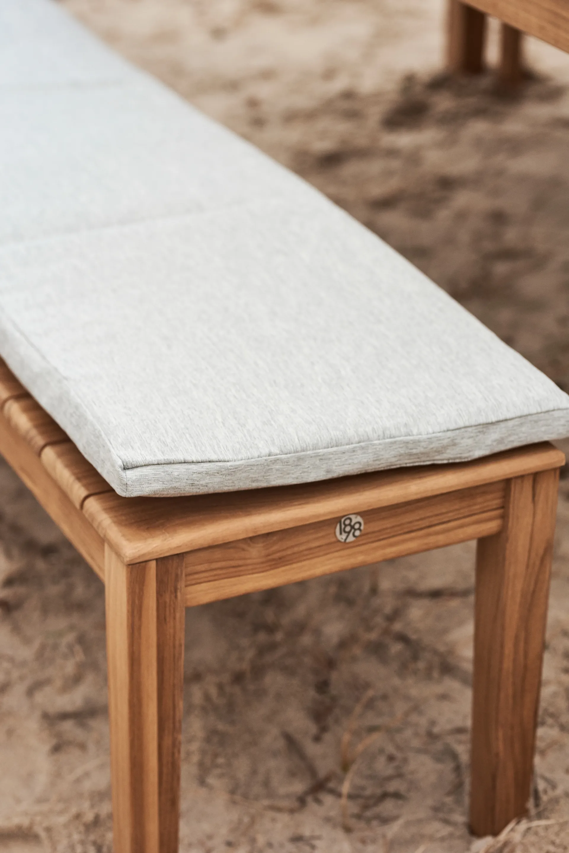 Sköndal penkin pehmuste 40 x 199 cm, Vaaleanharmaa 1898