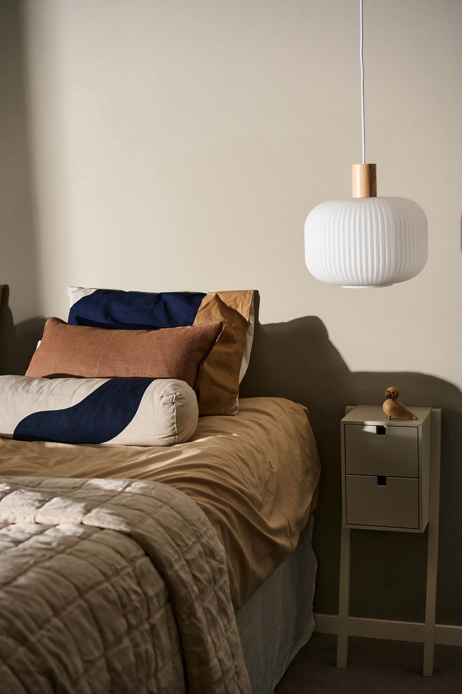 Square säng- och hallhylla, Hiekka 1898