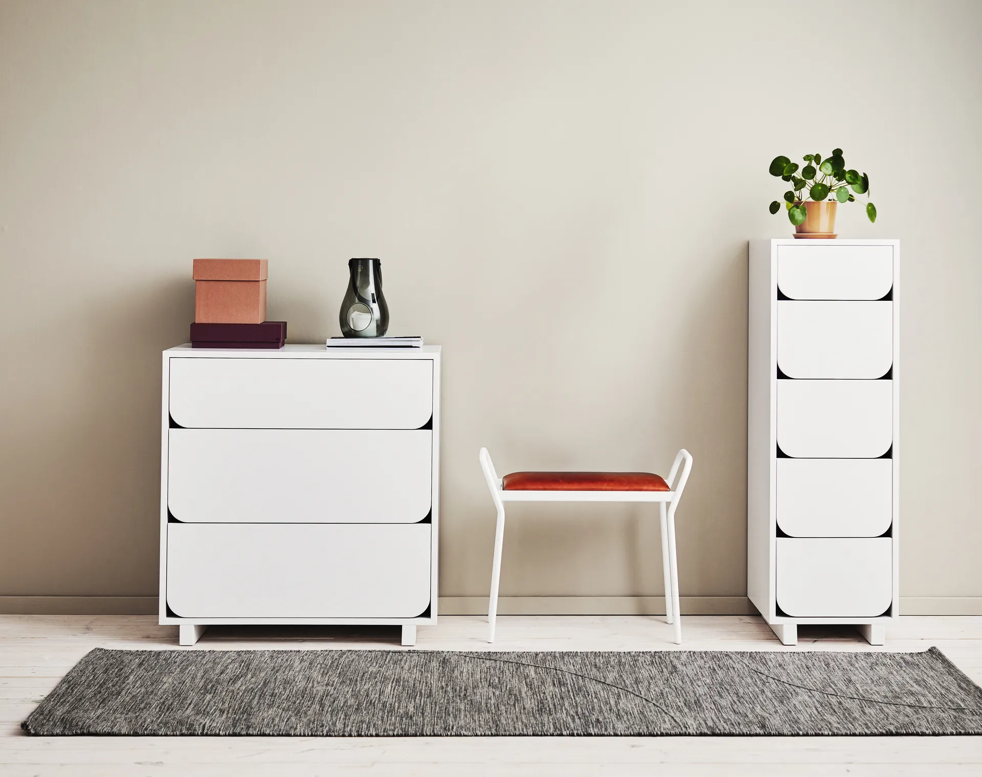 Vidja lipasto matala 3 laatikkoa, Valkoinen 1898