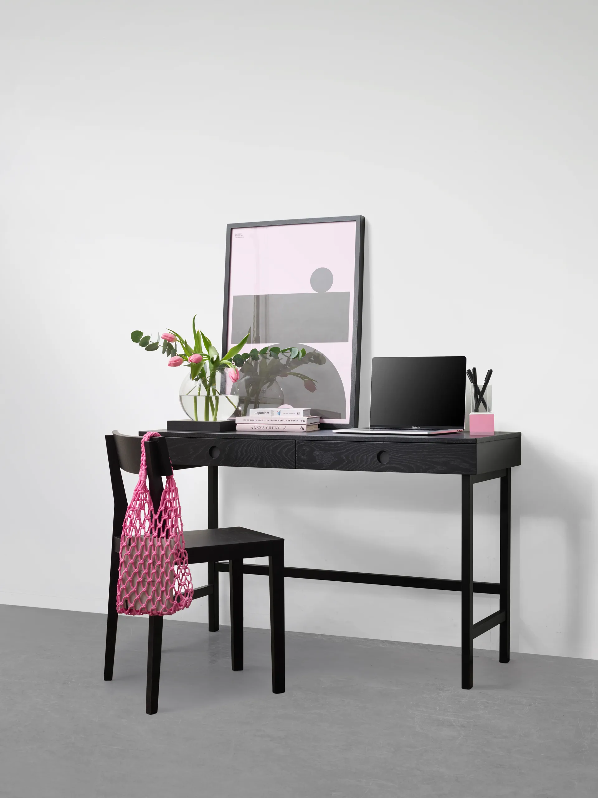 Mind työpöytä, Mustaksi petsattu tammi, 118×74×44 cm A2