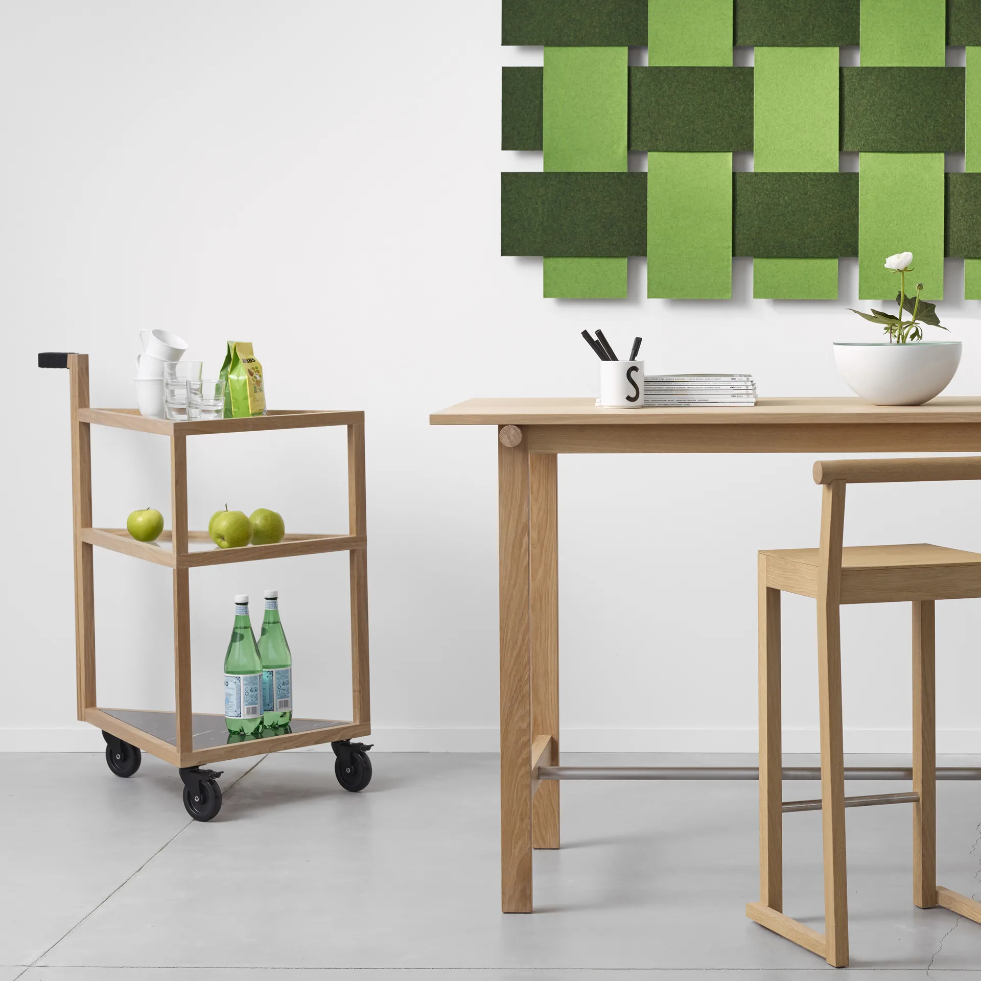 Move tarjoiluvaunu, Tammi mustaksi petsattu, big, marmori marquina, lasi A2