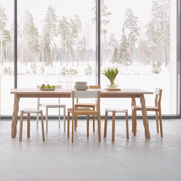 Twist ruokapöytä, Valkoöljytty tammi A2