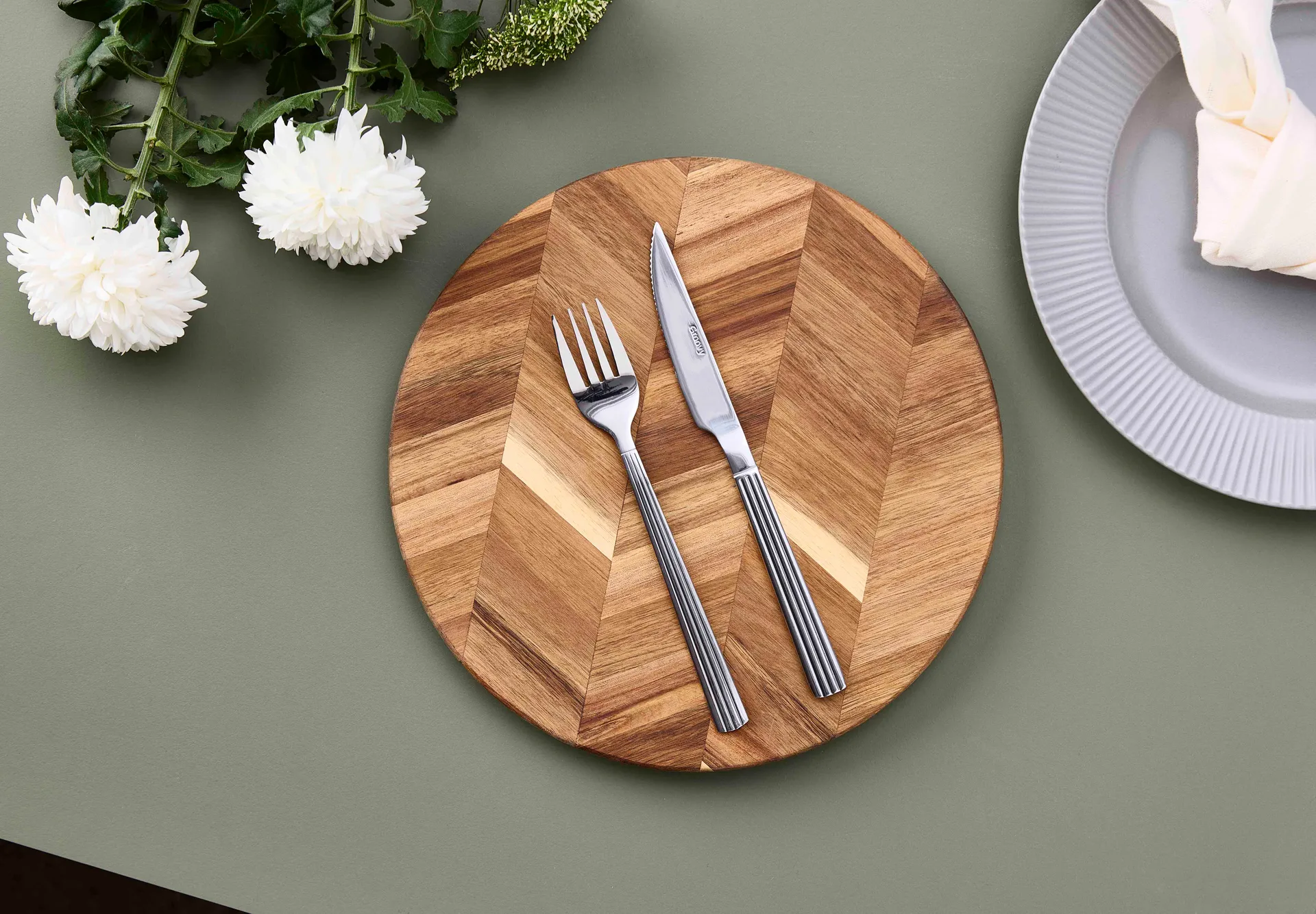 Groovy pihviveitsi, Ruostumaton teräs Aida