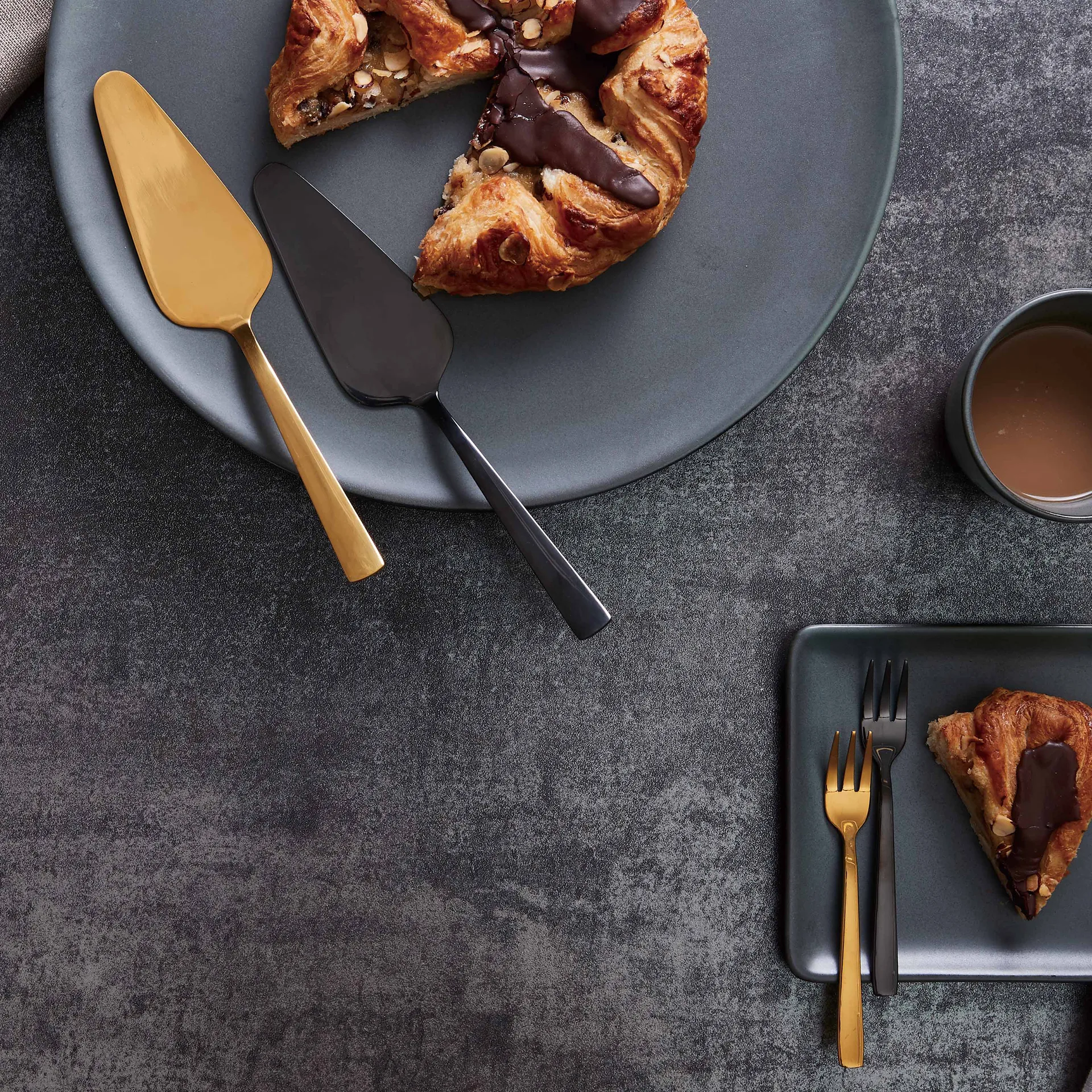 Raw kakkusetti 5 osaa, Musta Aida