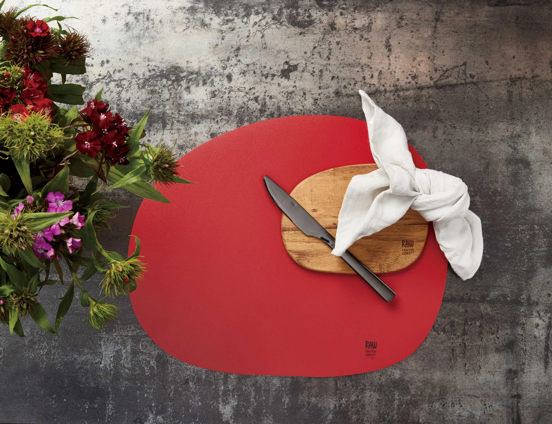 Raw pöytätabletti, 41 cm x 33,5 cm, Very berry red Aida