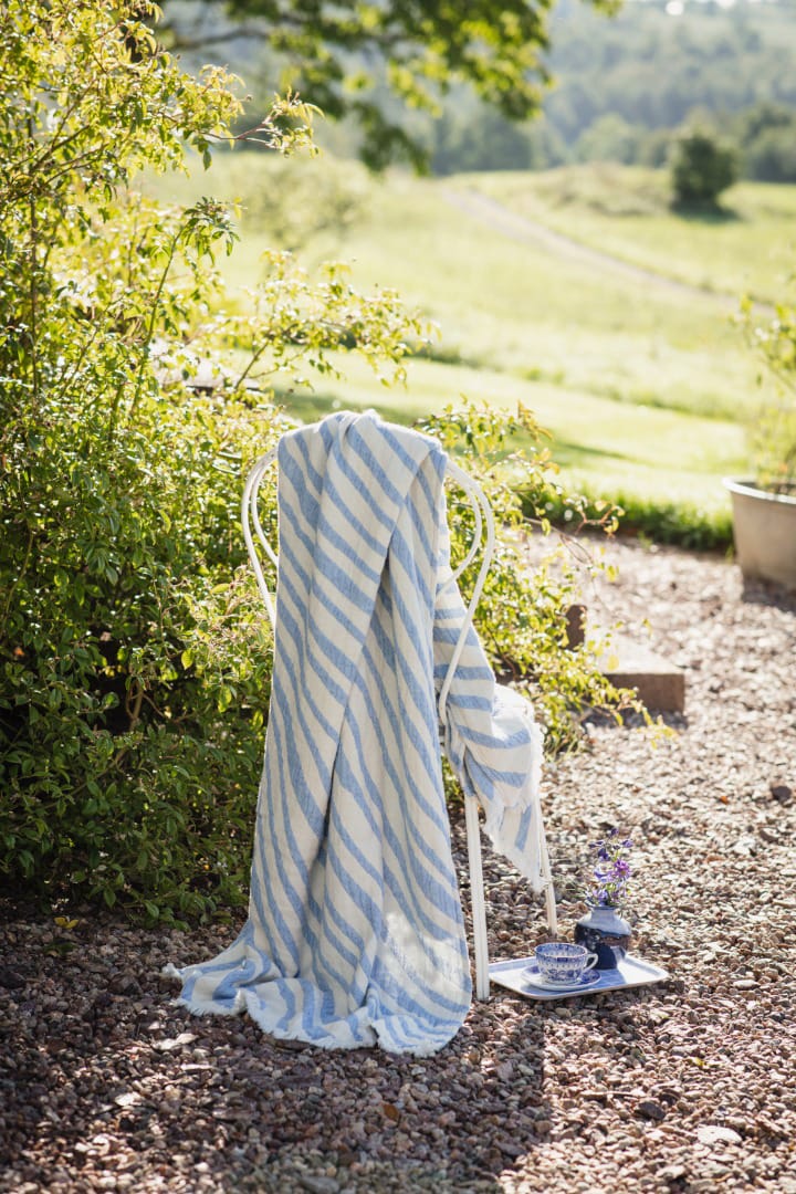 Havet peitto 120x170 cm, Sininen-offwhite Almedahls