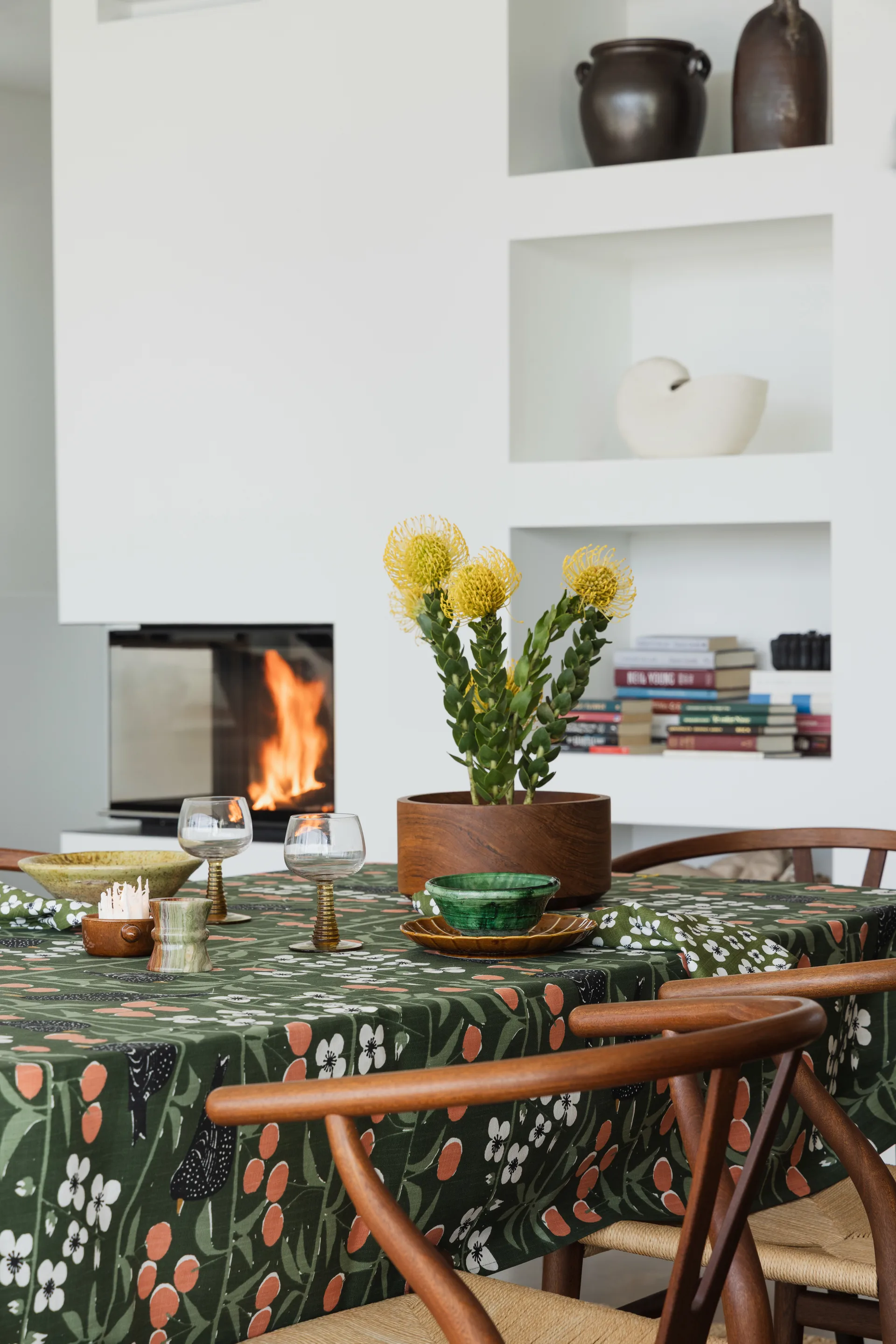 Kirsikkatarha pöytäliina, Tummanvihreä, 145x250 cm Almedahls