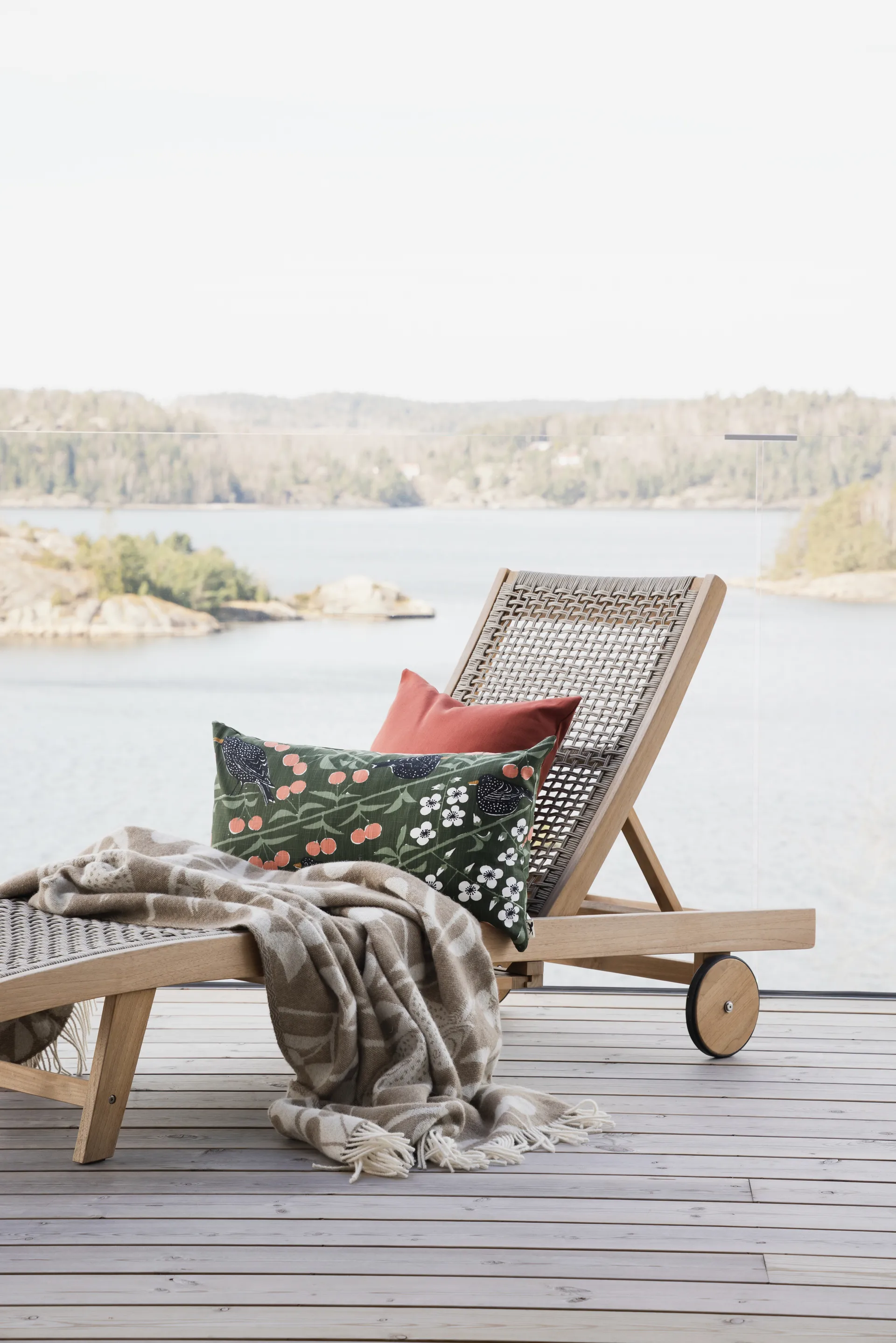 Kirsikkatarha-tyynynpäällinen, Tummanvihreä, 40x70cm Almedahls