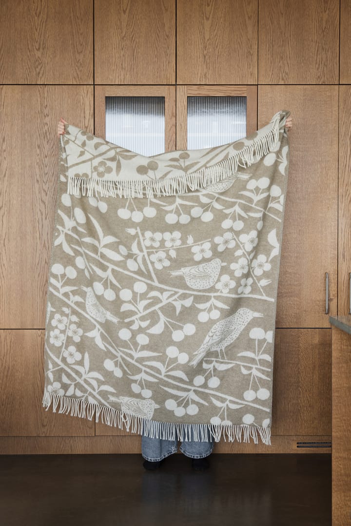 Kirsikkatarha viltti 130x170 cm, Ruskea offwhite Almedahls