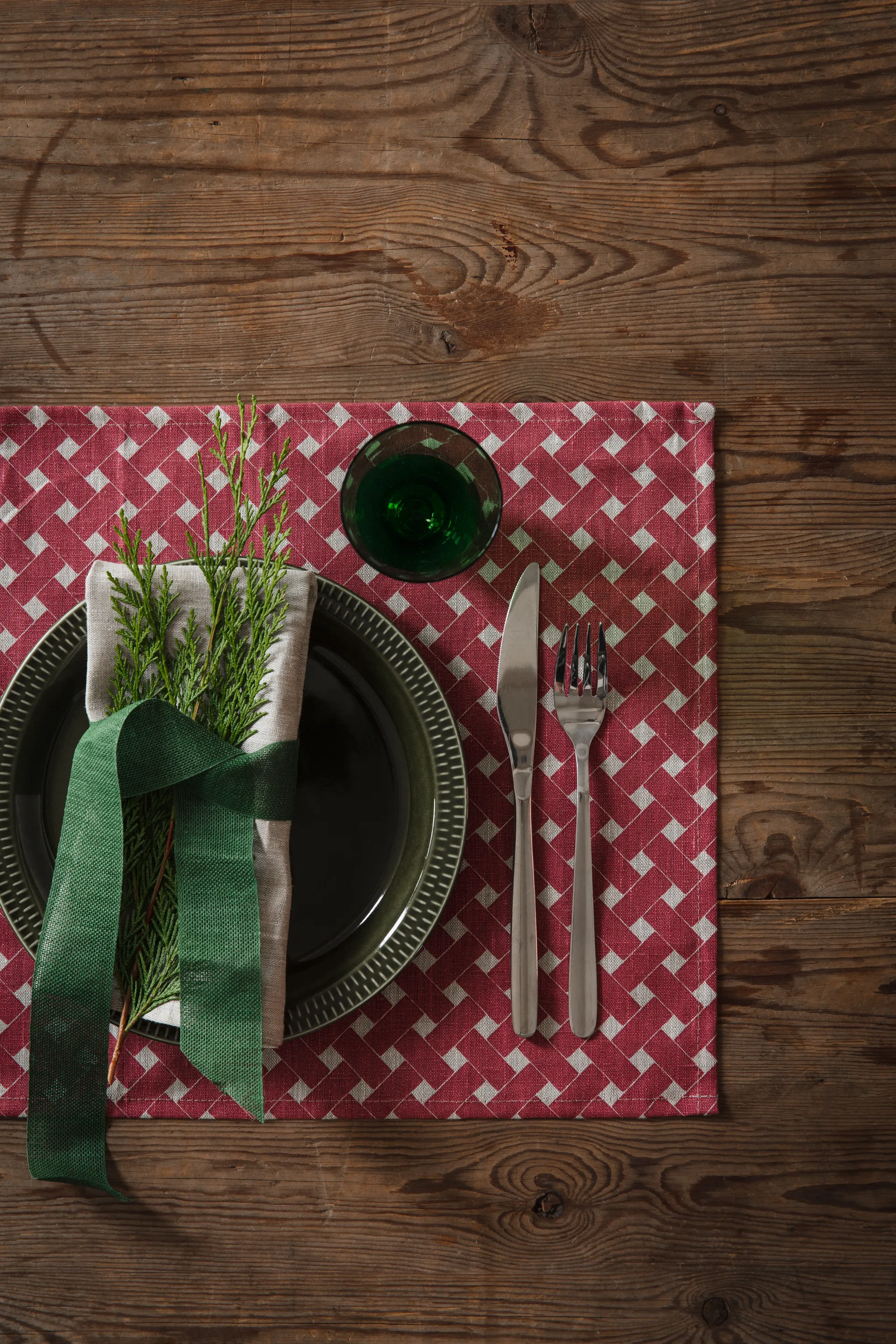 Korg pöytätabletti 34 x 45 cm 2-pakkaus, Punainen Almedahls