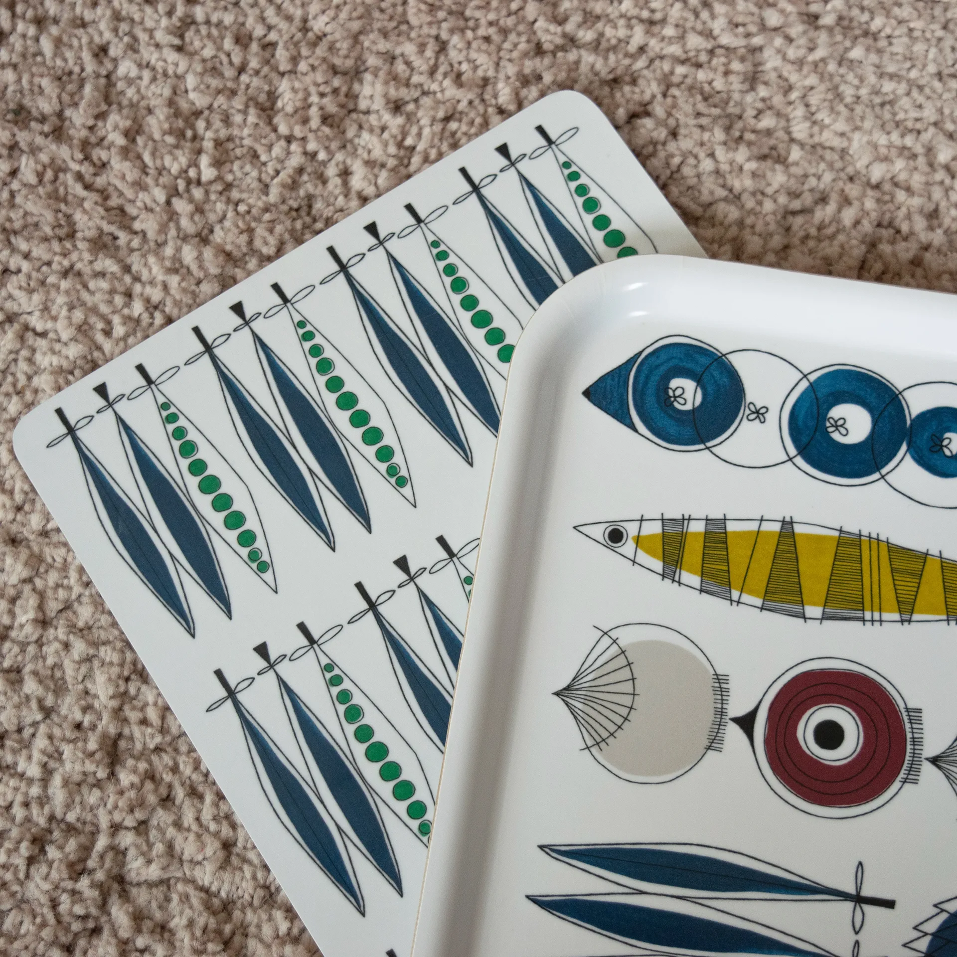 Picknick tarjoilulauta herneet 20x30 cm, Sininen-multi Almedahls