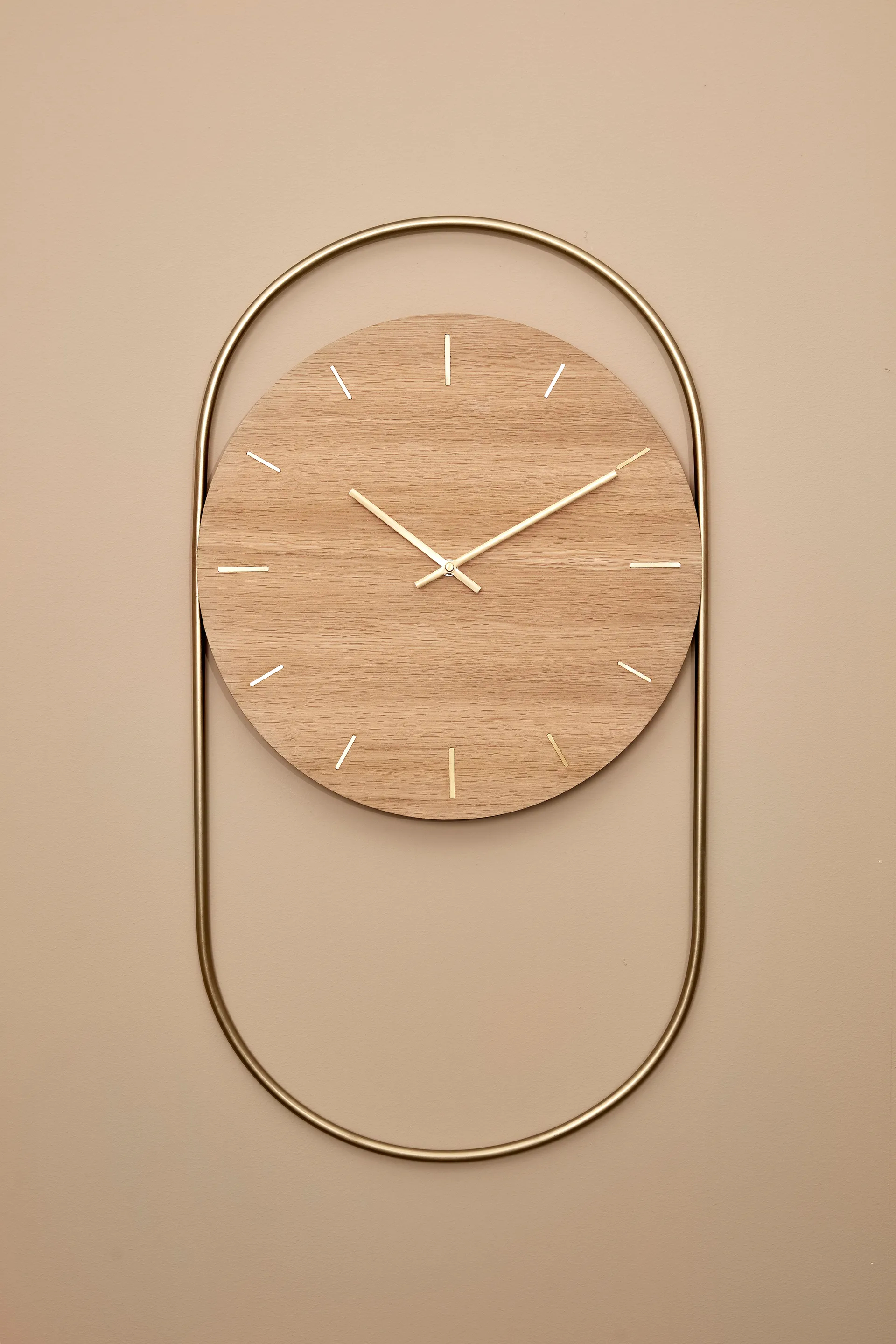 A-Wall seinäkello 41x76 cm, Oak-brass Andersen Furniture