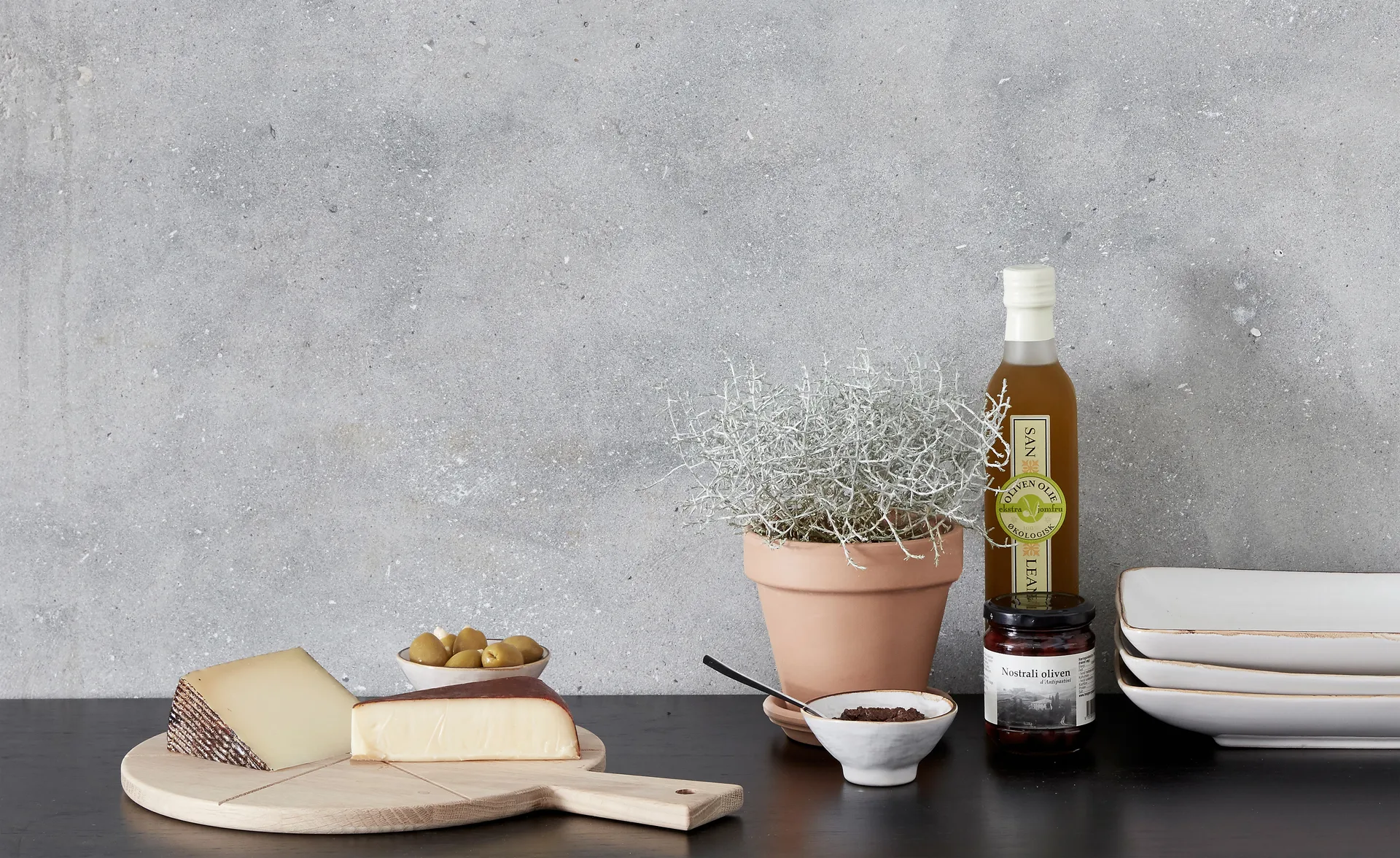 Andersen tapastarjotin Medium Ø36 cm, Oak Andersen Furniture