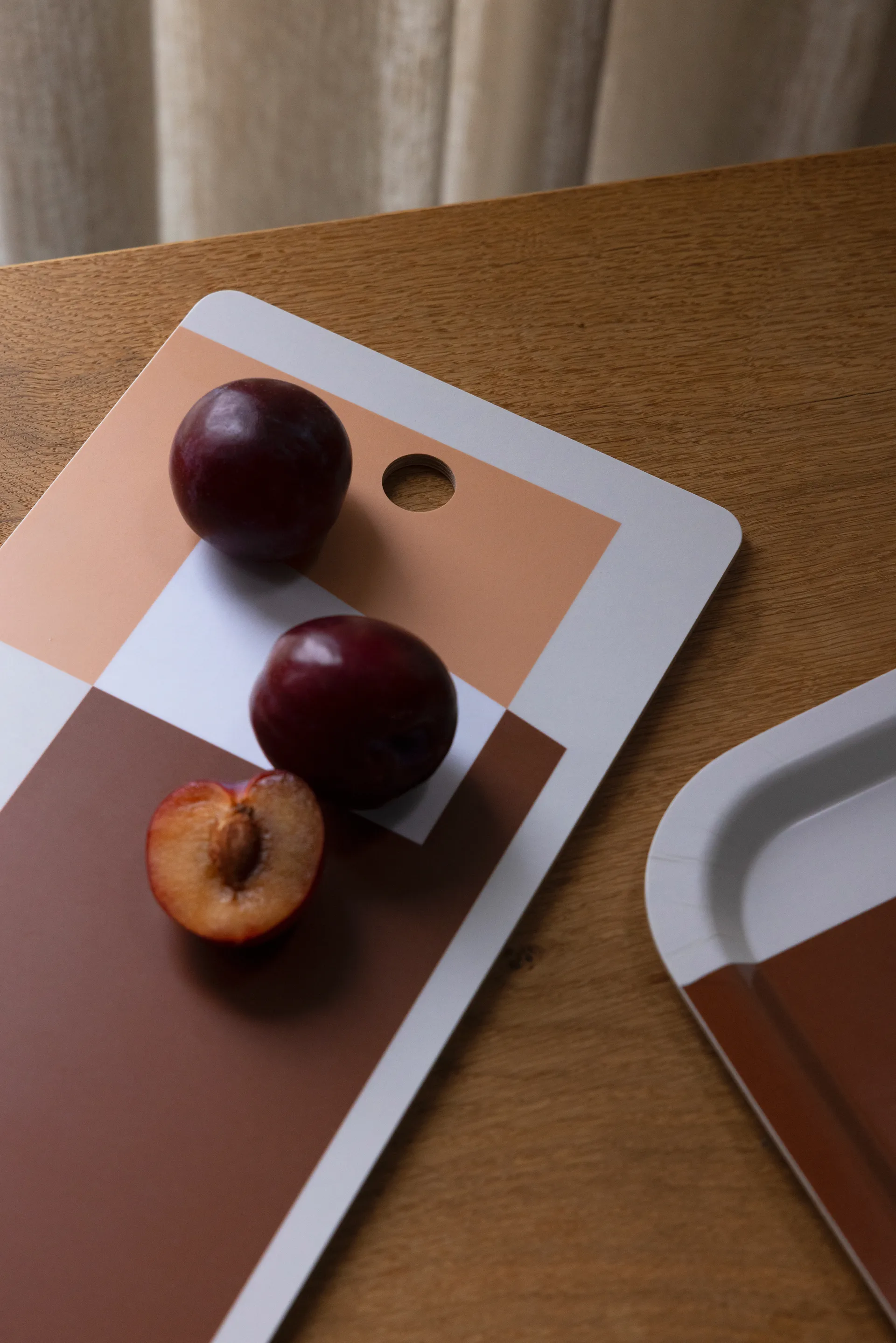 A tribute to colour leikkuulauta, Clay - 40x17 cm Applicata