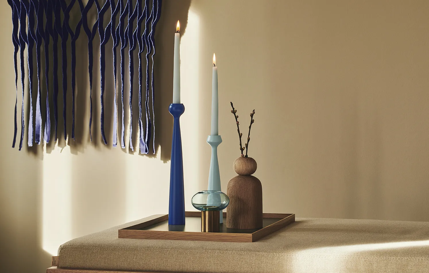 Blossom Lily -kynttilänjalka 24,5 cm, Sky blue Applicata