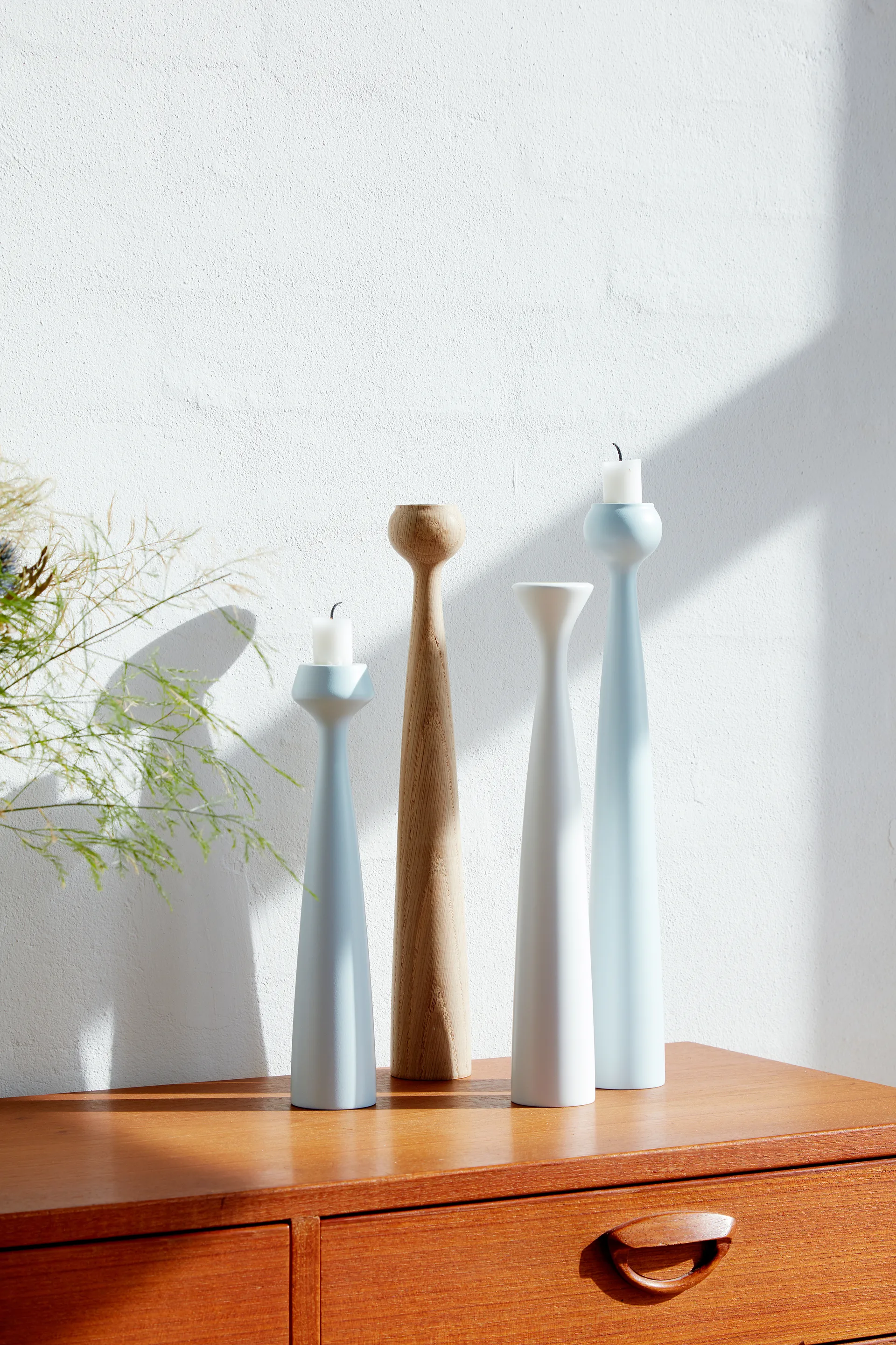 Blossom Rose -kynttilänjalka 29 cm, Cool grey Applicata