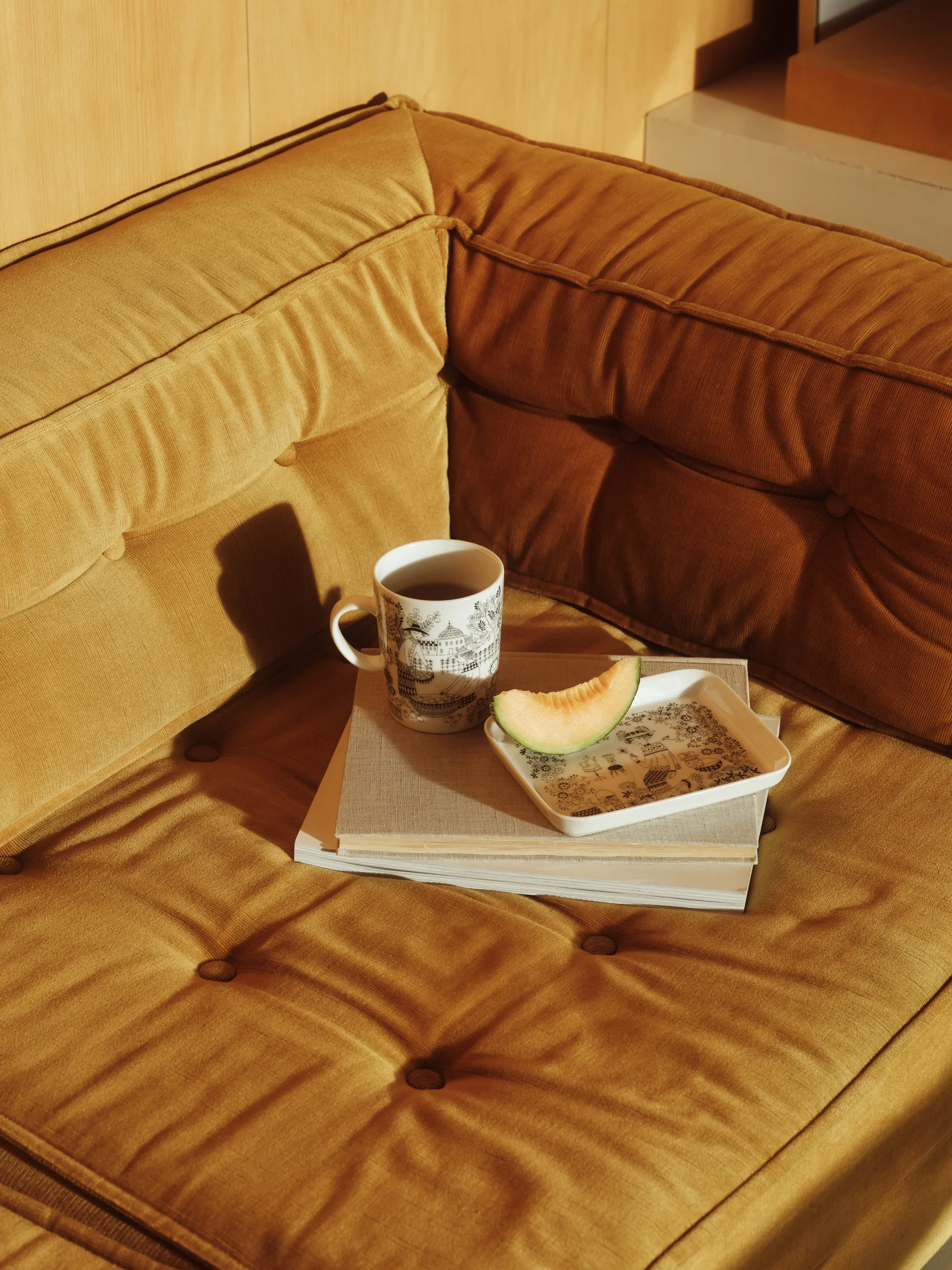 Emilia muki 50 cl, Musta-valkoinen Arabia