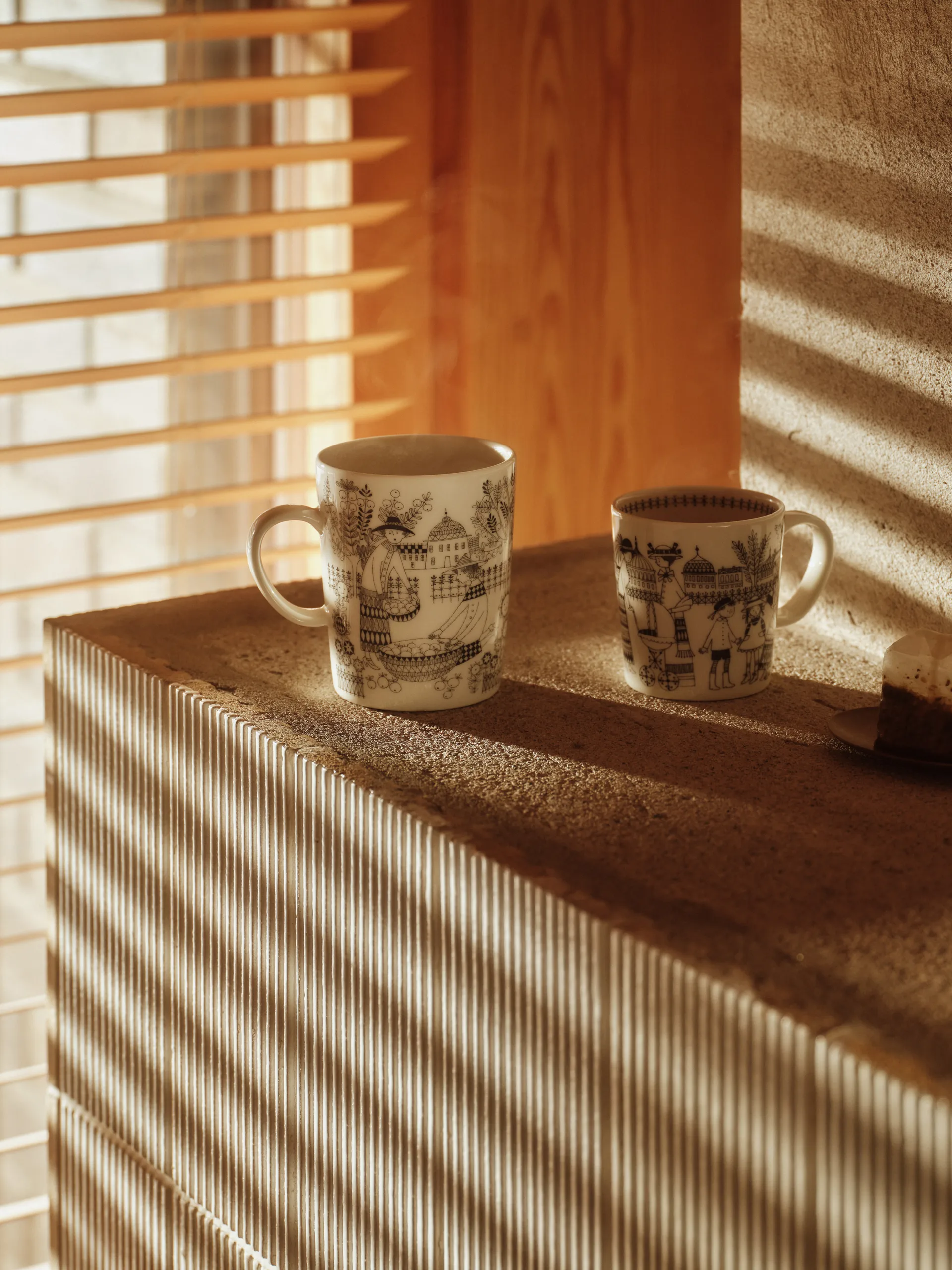 Emilia muki 50 cl, Musta-valkoinen Arabia