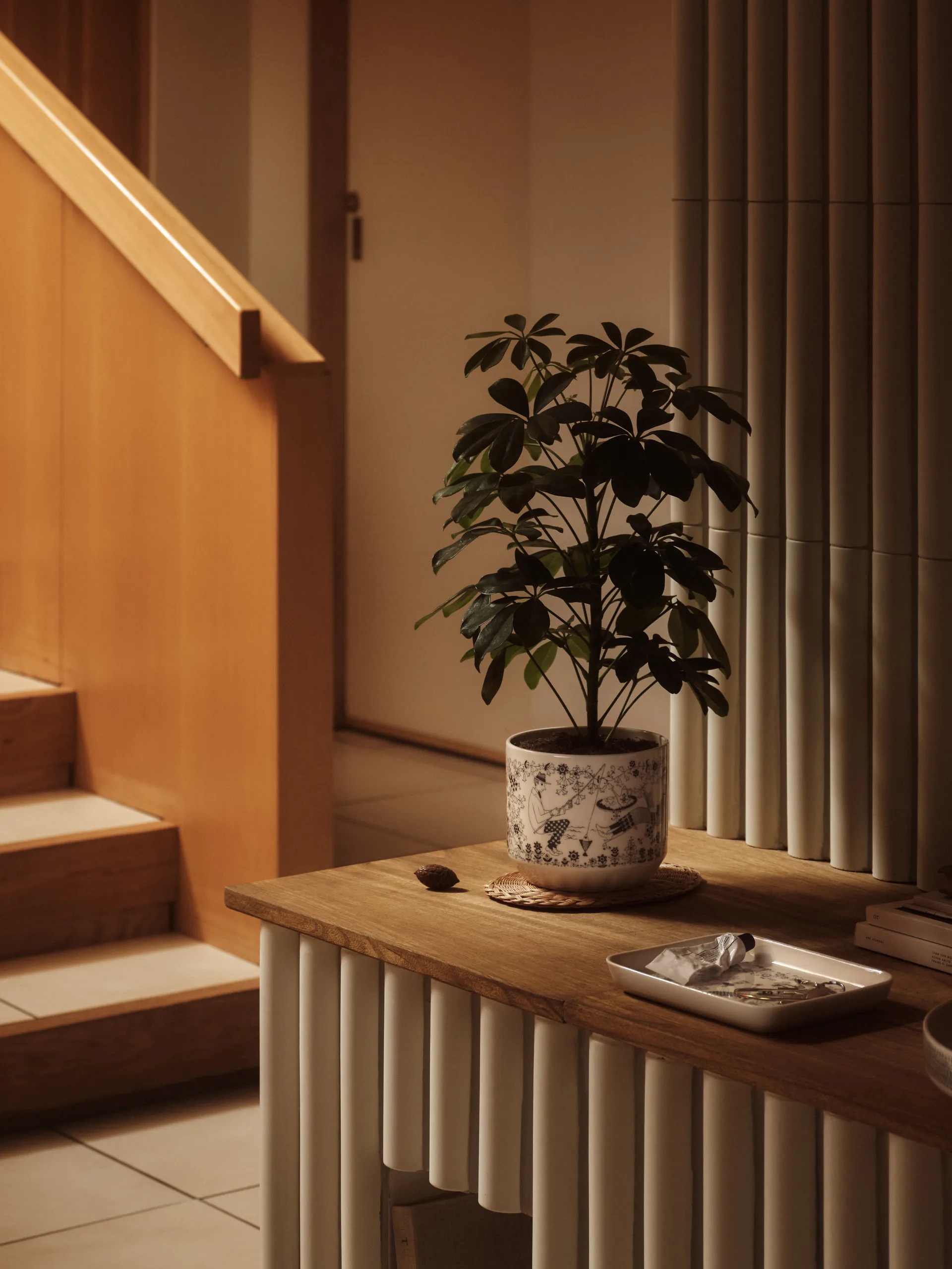 Emilia ruukku Ø14 cm, Musta-valkoinen Arabia