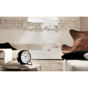 AJ Station pöytäkello - musta - Arne Jacobsen Clocks