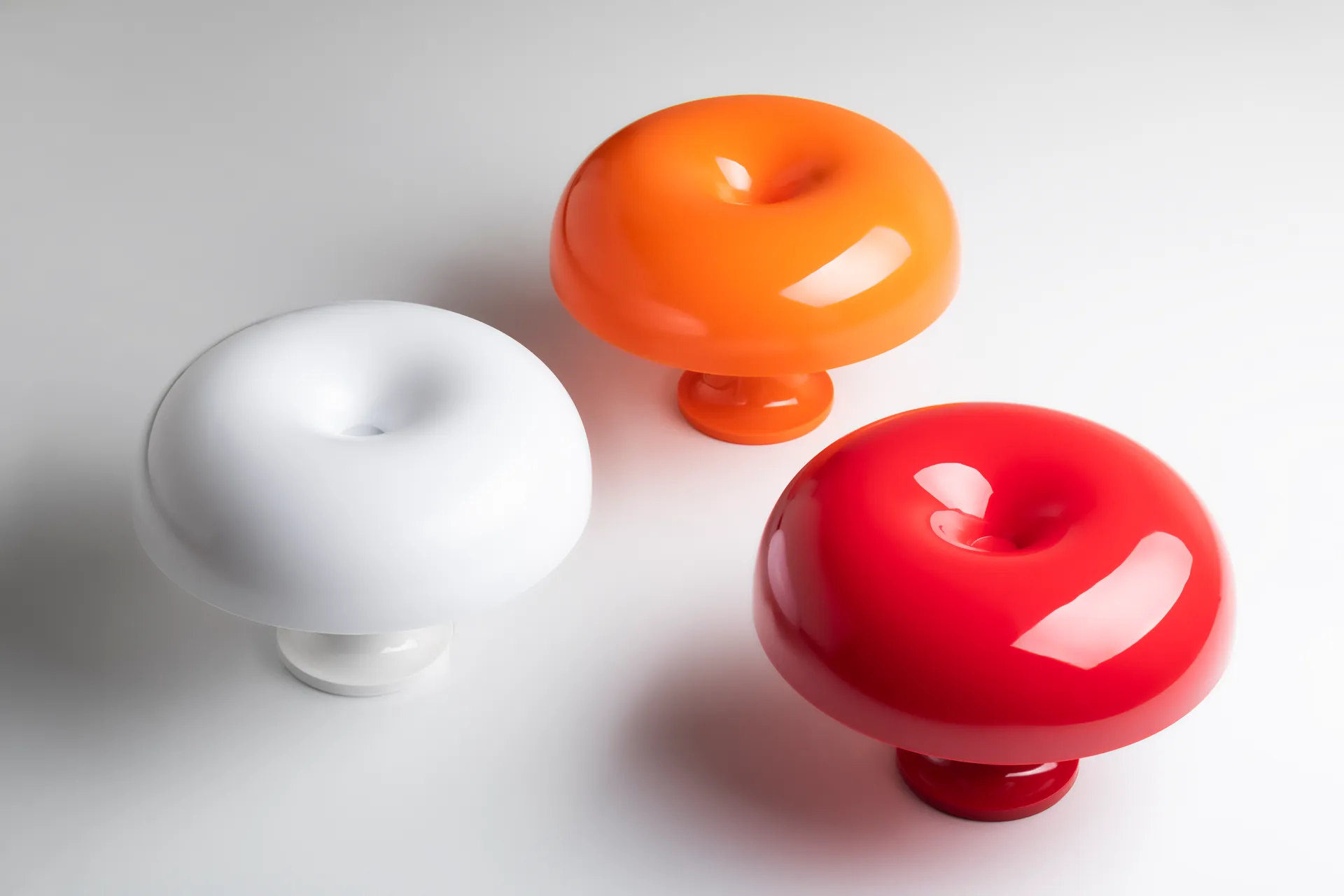Nessino pöytälamppu, Punainen Artemide