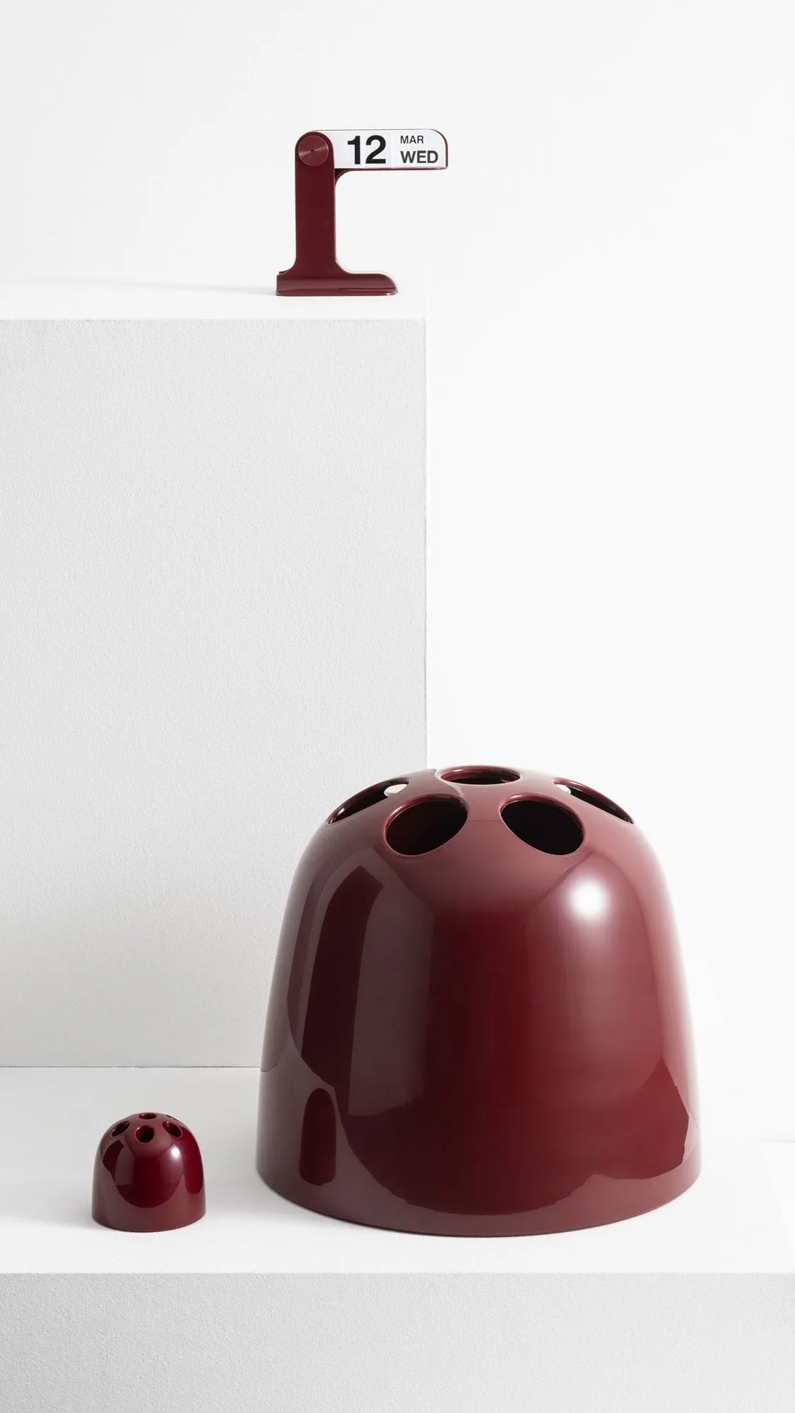 Timor ikuisuuskalenteri, Ruby red Artemide