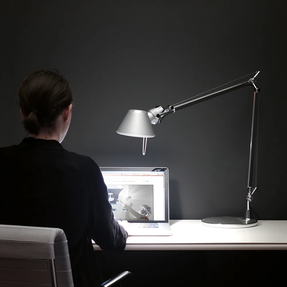 Tolomeo micro pöytälamppu, musta Artemide