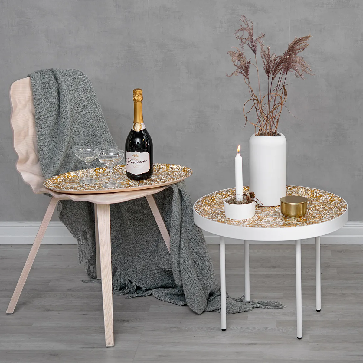 Bachelor's Button pyöreä tarjotin, Ø 38 cm Åry Home