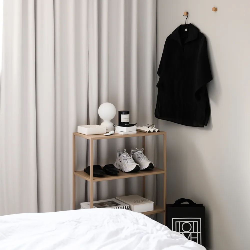 Pluggie pöytävalaisin, Valkoinen, opaalilasi Ateljé Lyktan