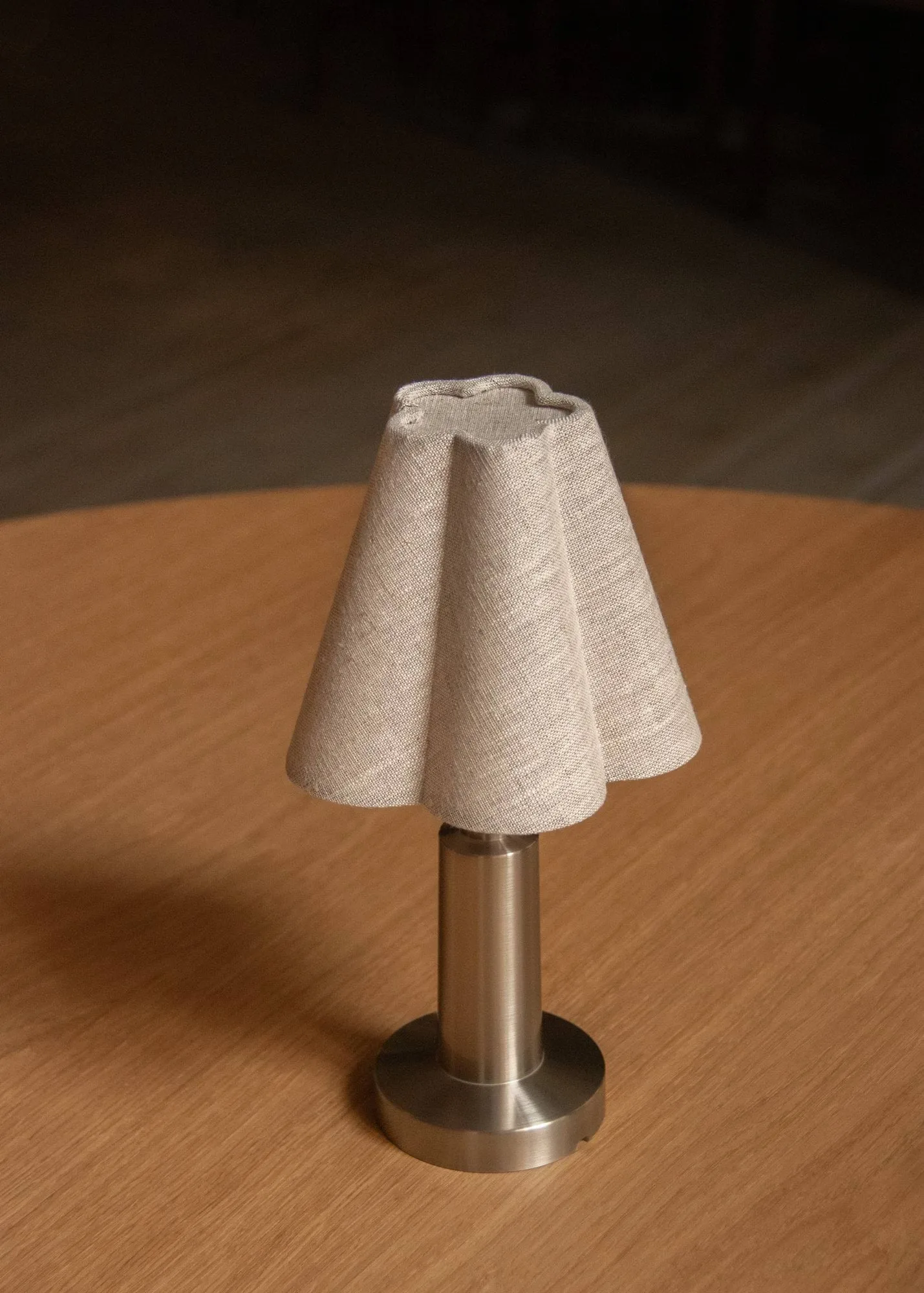 Admiral kannettava pöytälamppu, Chrome-linen, 27 cm Audo Copenhagen