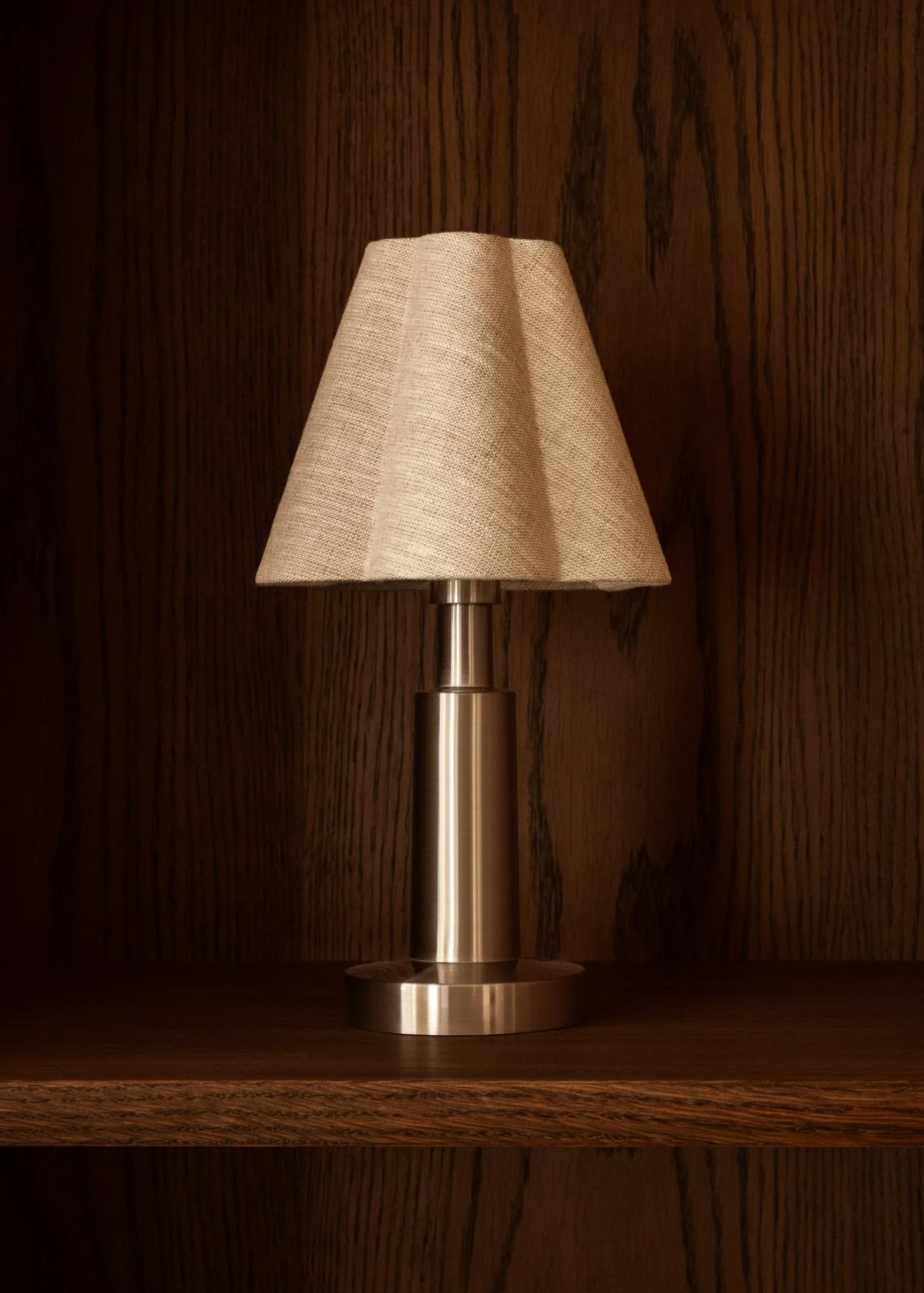 Admiral kannettava pöytälamppu, Chrome-linen, 27 cm Audo Copenhagen