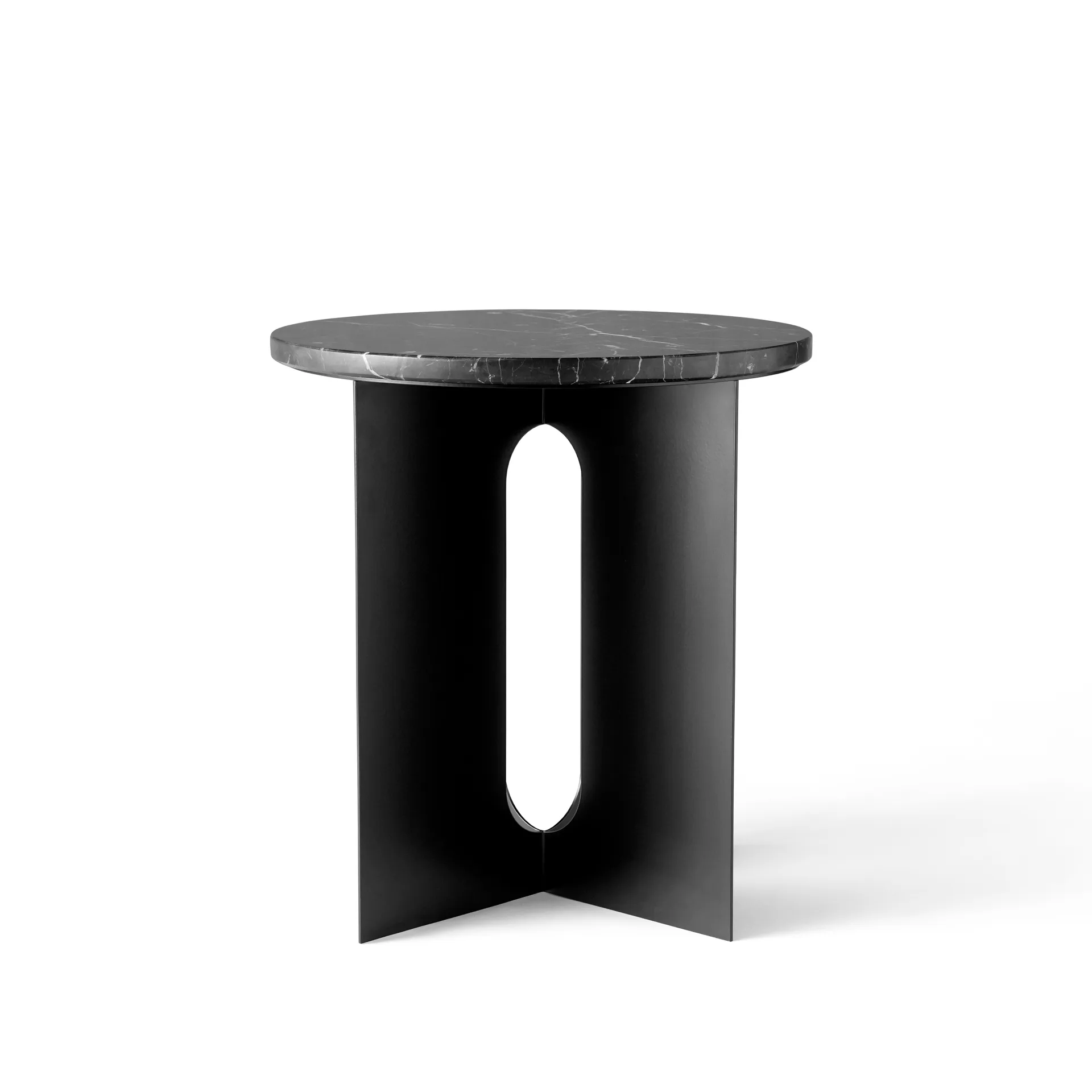 Androgyne pöytälevy sivupöytä, Musta, Ø42 cm Audo Copenhagen