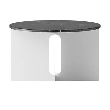 Androgyne sivupöytä - Nero Maquina marmori-harjattu teräs, Ø65 cm - Audo Copenhagen