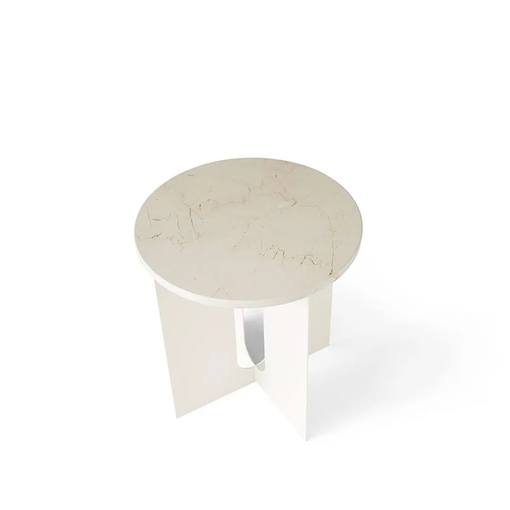 Androgyne sivupöytä_Marble Crystal Rose-ivory, Ø42 cm Audo Copenhagen
