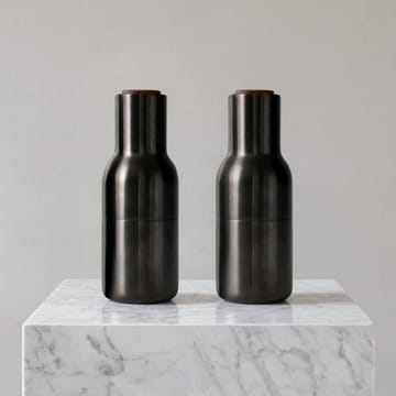 Bottle Grinder -maustemylly metalli, 2-pakkaus - Bronzed brass (saksanpähkinäkansi) - Audo Copenhagen