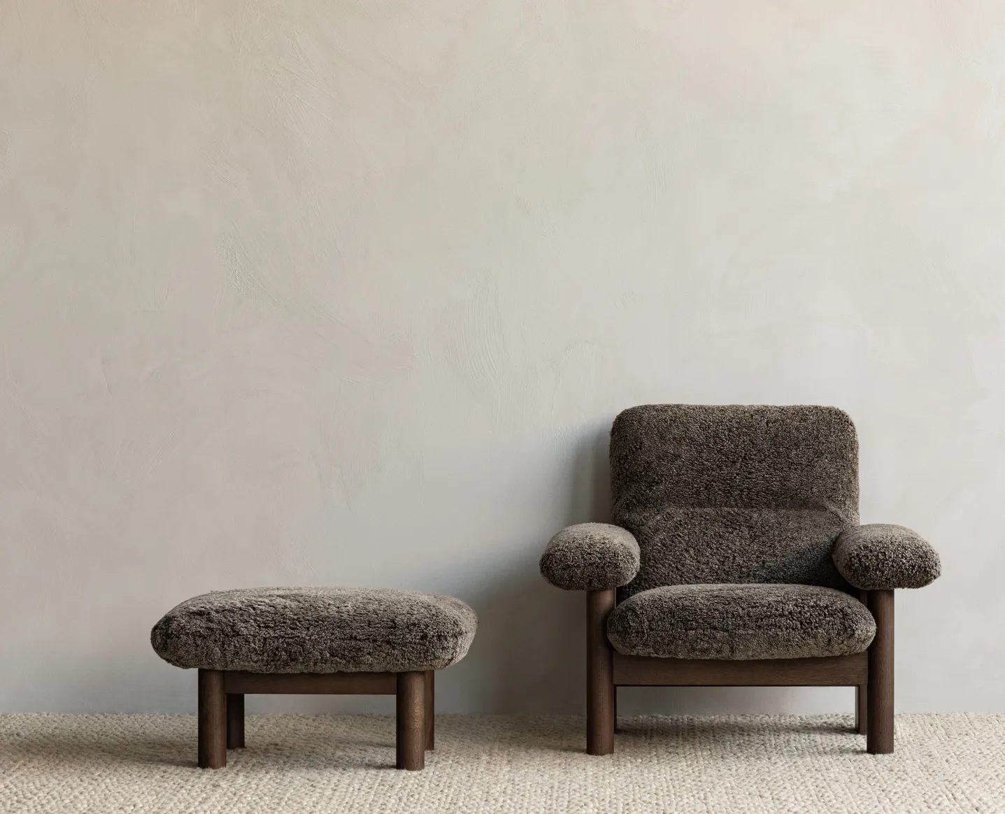 Brasilia jalkarahi, Lampaannahka root ruskea-tumma tammi Audo Copenhagen