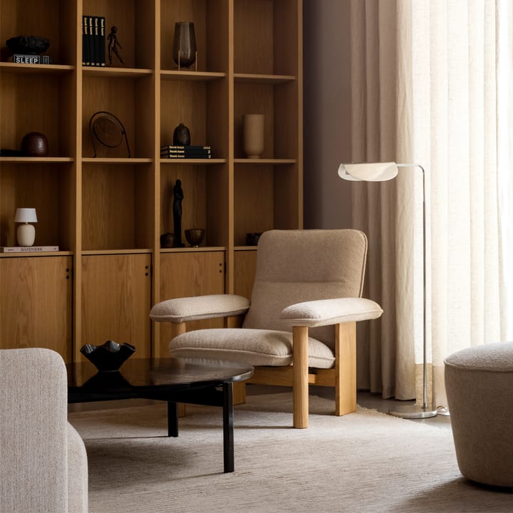 Brasilia nojatuoli, Oiled oak-Root sheepskin Audo Copenhagen