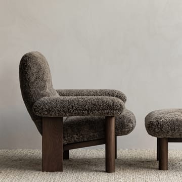 Brasilia nojatuoli - Walnut-Root sheepskin - Audo Copenhagen