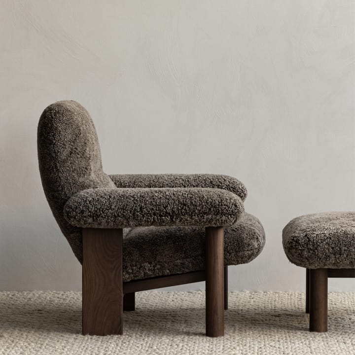 Brasilia nojatuoli, Walnut-Root sheepskin Audo Copenhagen