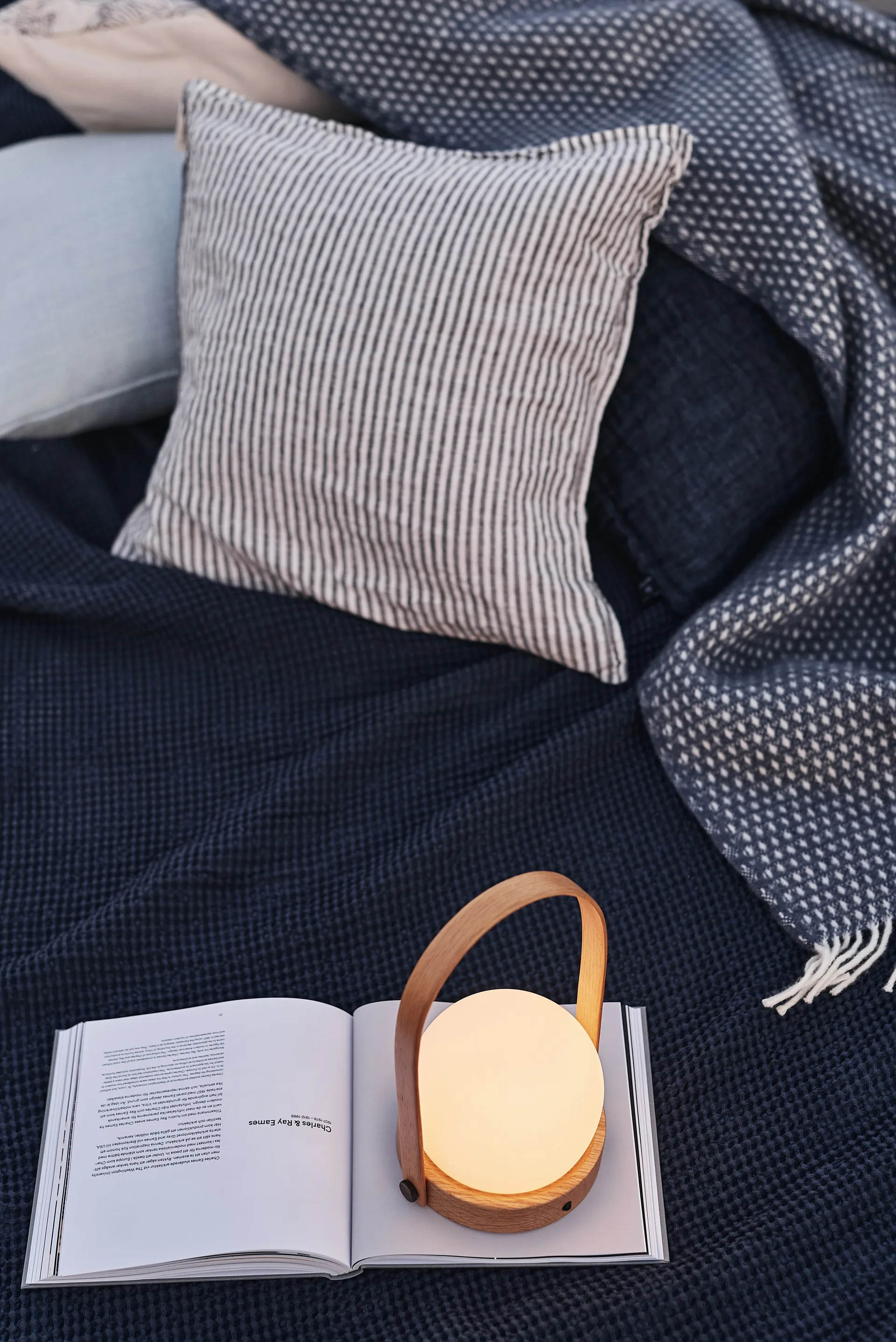 Carrie valaisin Limited Edition, Natural oak Audo Copenhagen